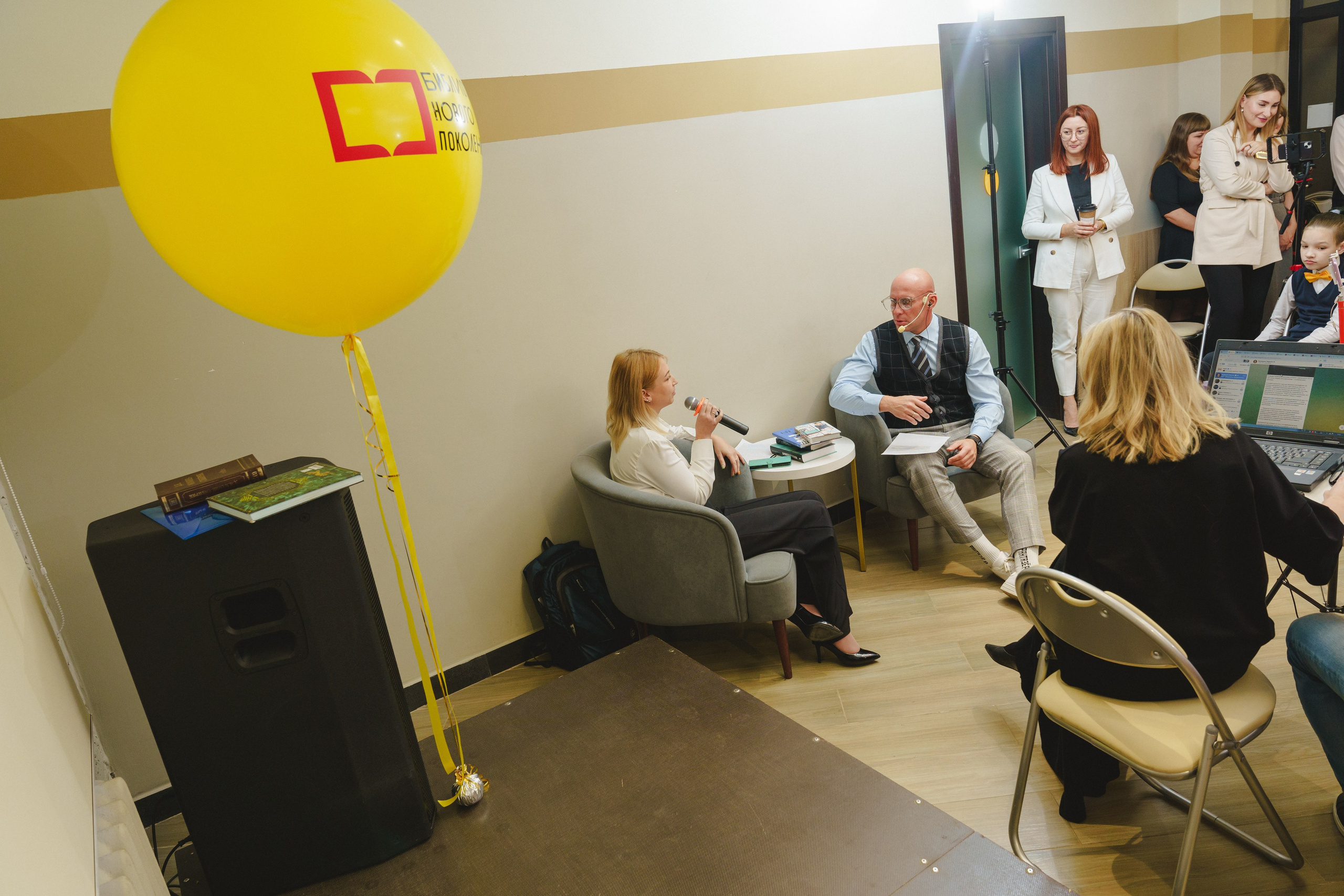 Шоу «Катапульта " в ЦБС г. Березовский «К7». Фотограф в детский сад в Екатеринбурге, выпускные альбомы Юлия Умерова