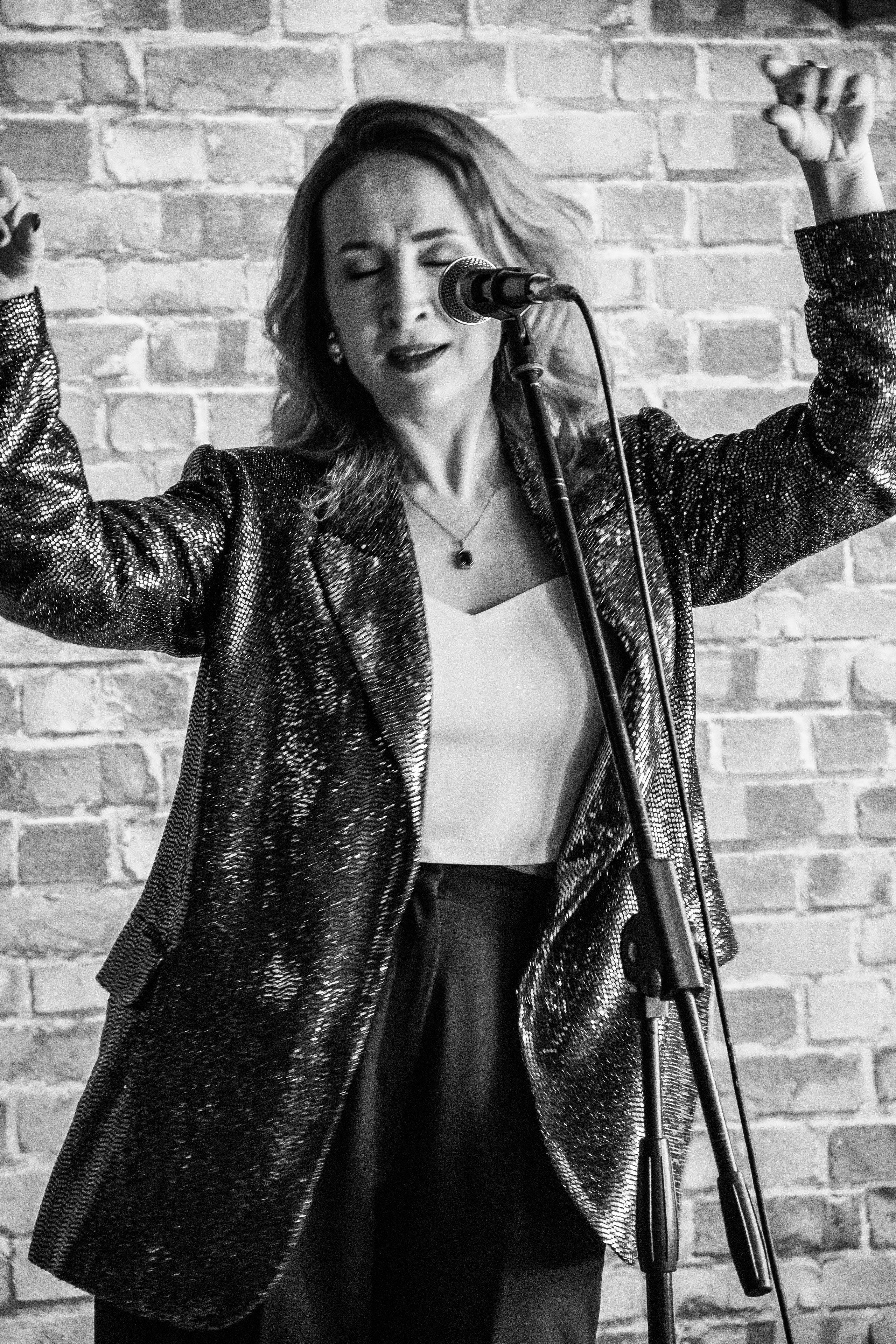 Отчетный концерт студентов вокального тренера Ксении Юрецкой 21.10.2023. Свадебный и семейный фотограф в Нижневартовске Татьяна Мартынова