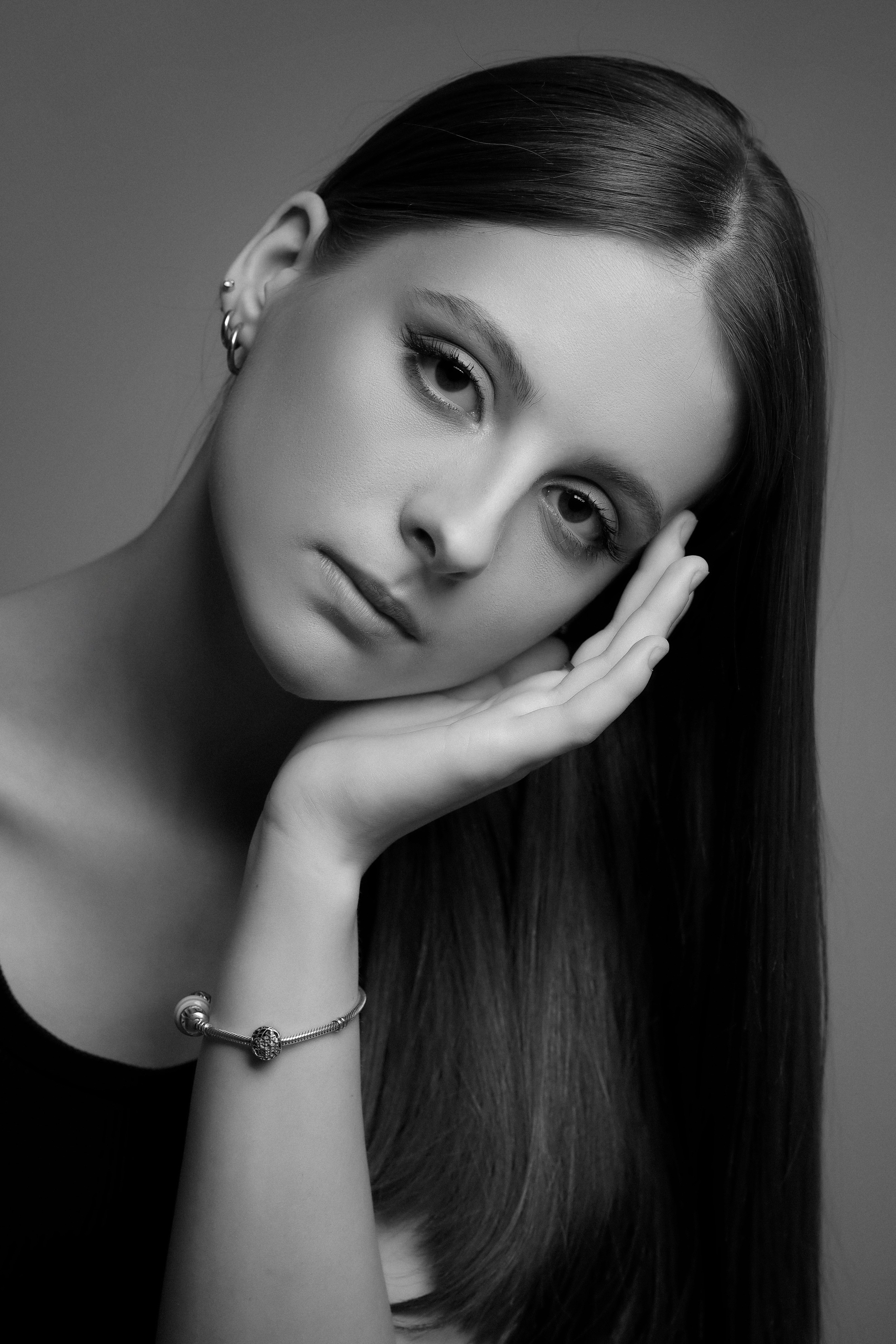 Фотовыставка подростков «Начало моей красоты». Май, 2024. Пухова Татьяна фотограф в Перми