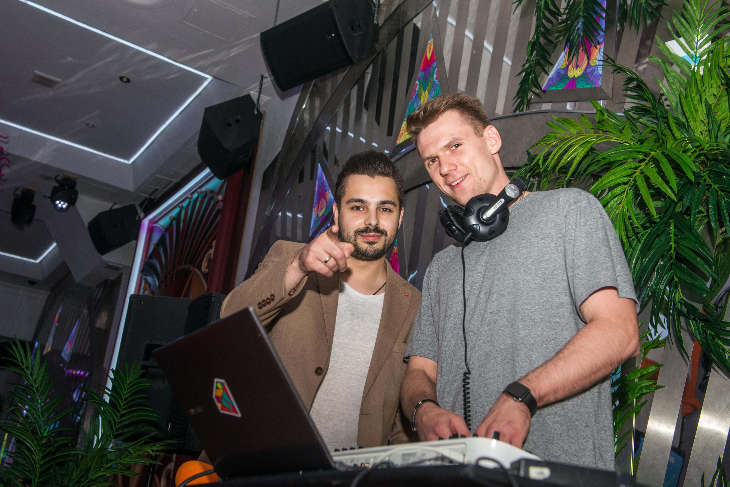 Квиз «ЗнатоКИТ» 03.09.2018 Бар 25-45 Москва. Свадебный фотограф на Урале Виктор Соколов