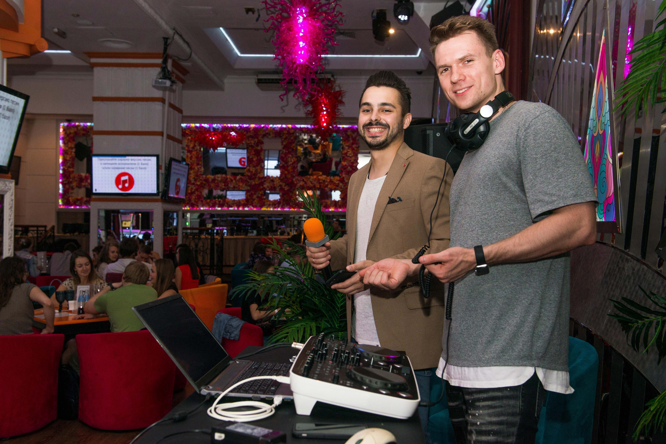 Квиз «ЗнатоКИТ» 03.09.2018 Бар 25-45 Москва. Свадебный фотограф на Урале Виктор Соколов