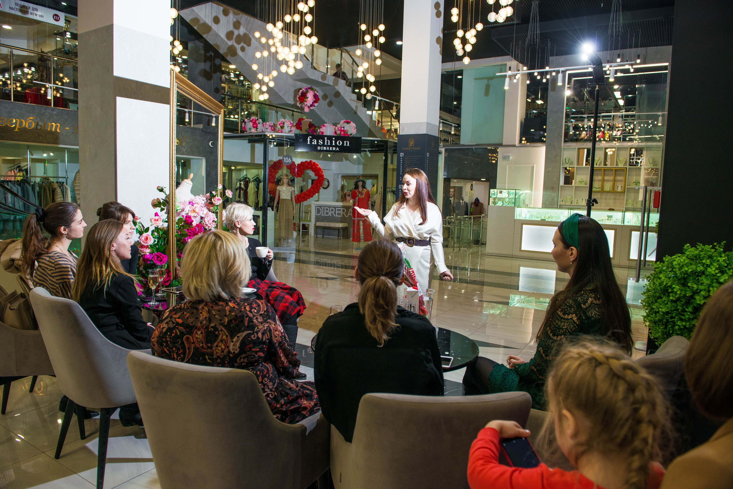 Шопинг Ревизорро 5.03.2020 Екатеринбург. Свадебный фотограф на Урале Виктор Соколов