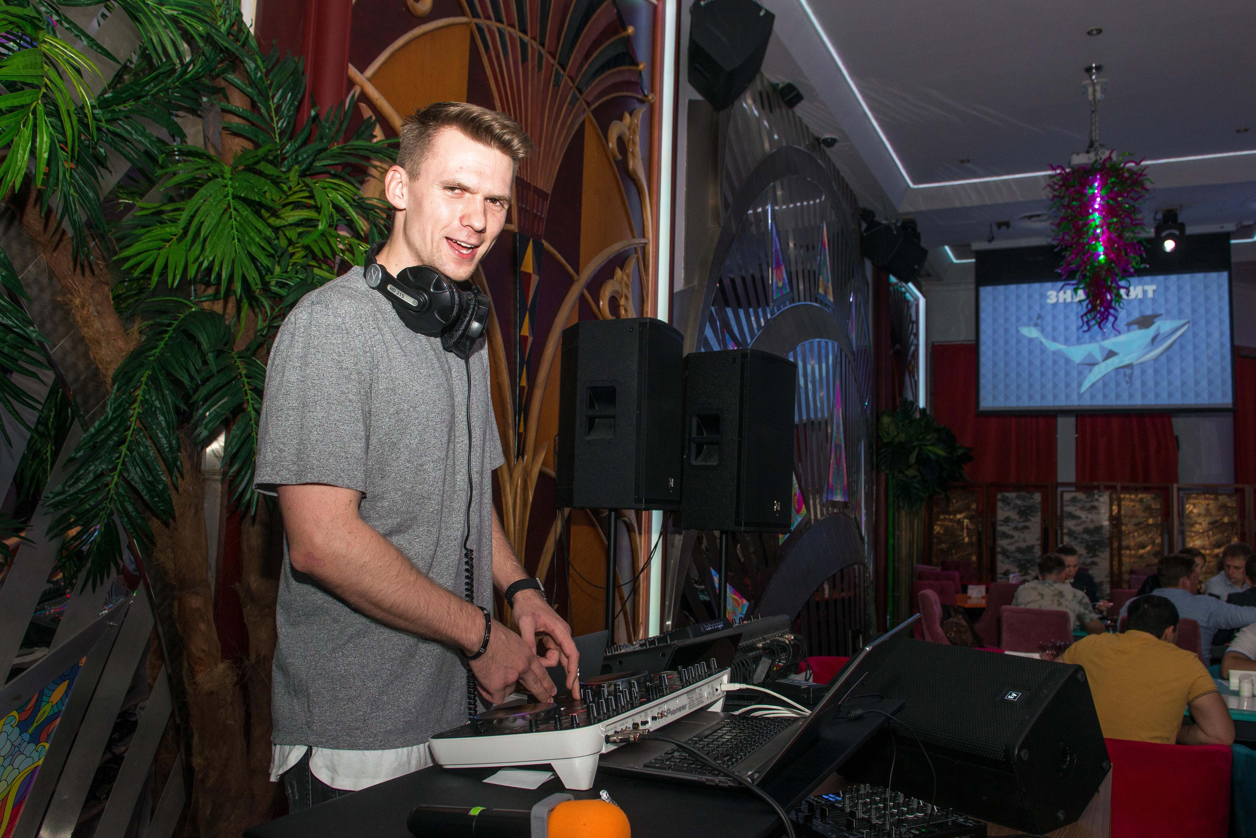 Квиз «ЗнатоКИТ» 03.09.2018 Бар 25-45 Москва. Свадебный фотограф на Урале Виктор Соколов