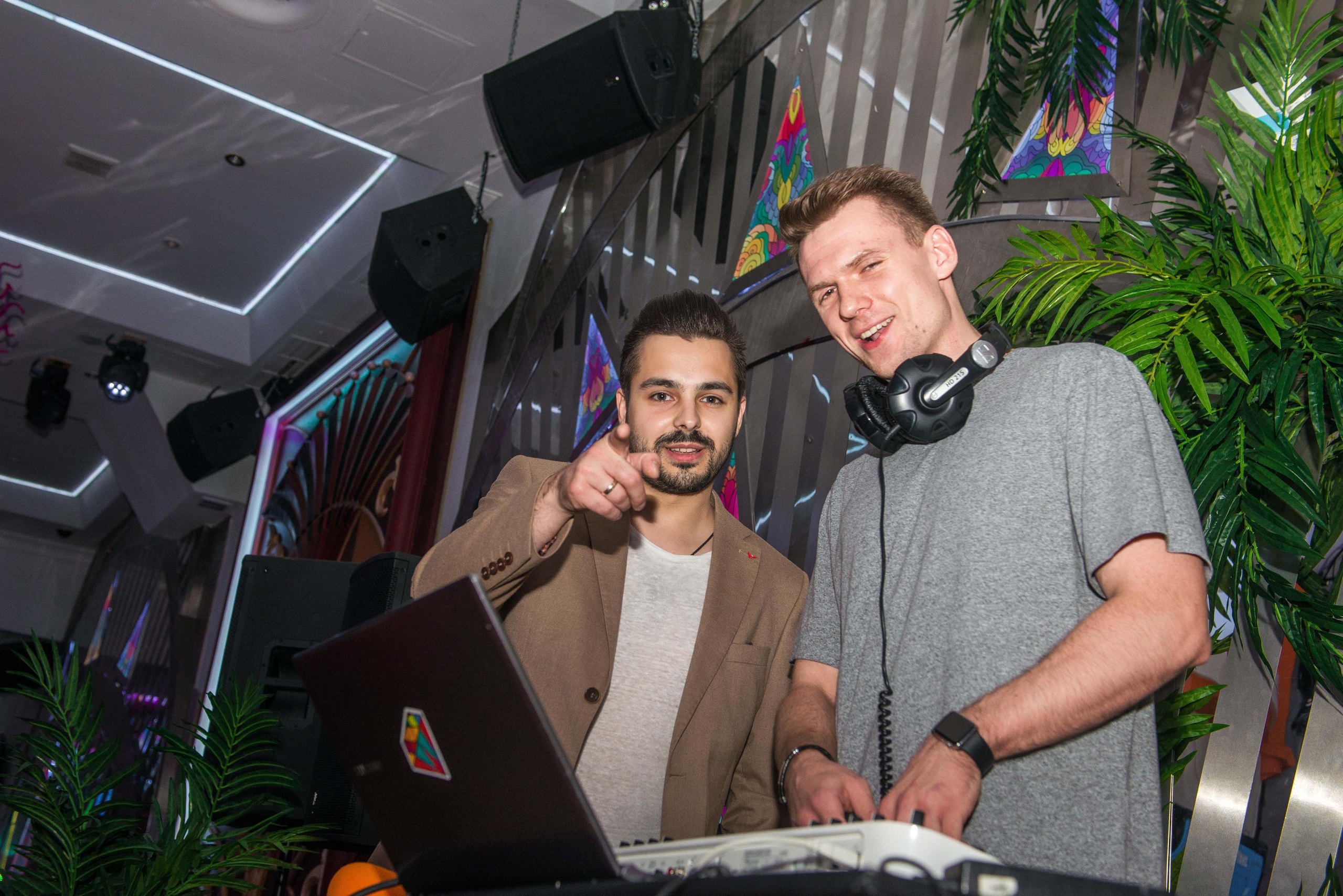 Квиз «ЗнатоКИТ» 03.09.2018 Бар 25-45 Москва. Свадебный фотограф на Урале Виктор Соколов