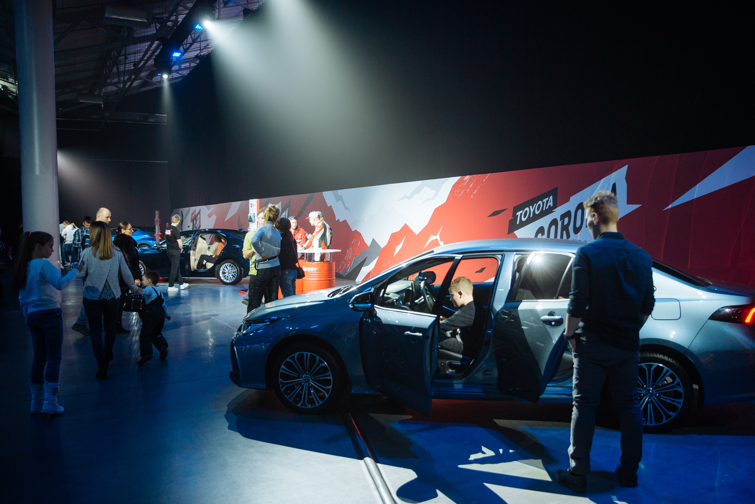 TOYOTA RAV 4. Портфолио свадебного фотографа. Роман Каргаполов