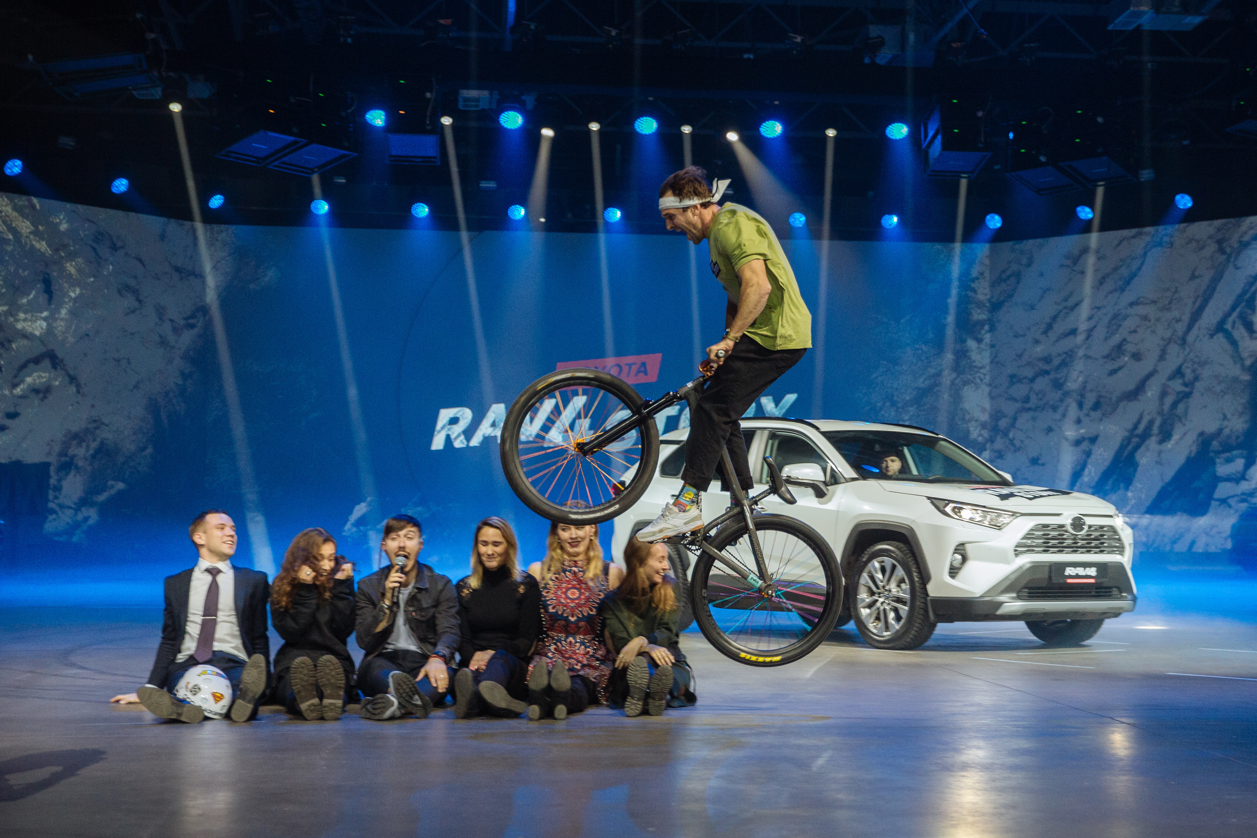 TOYOTA RAV 4. Портфолио свадебного фотографа. Роман Каргаполов