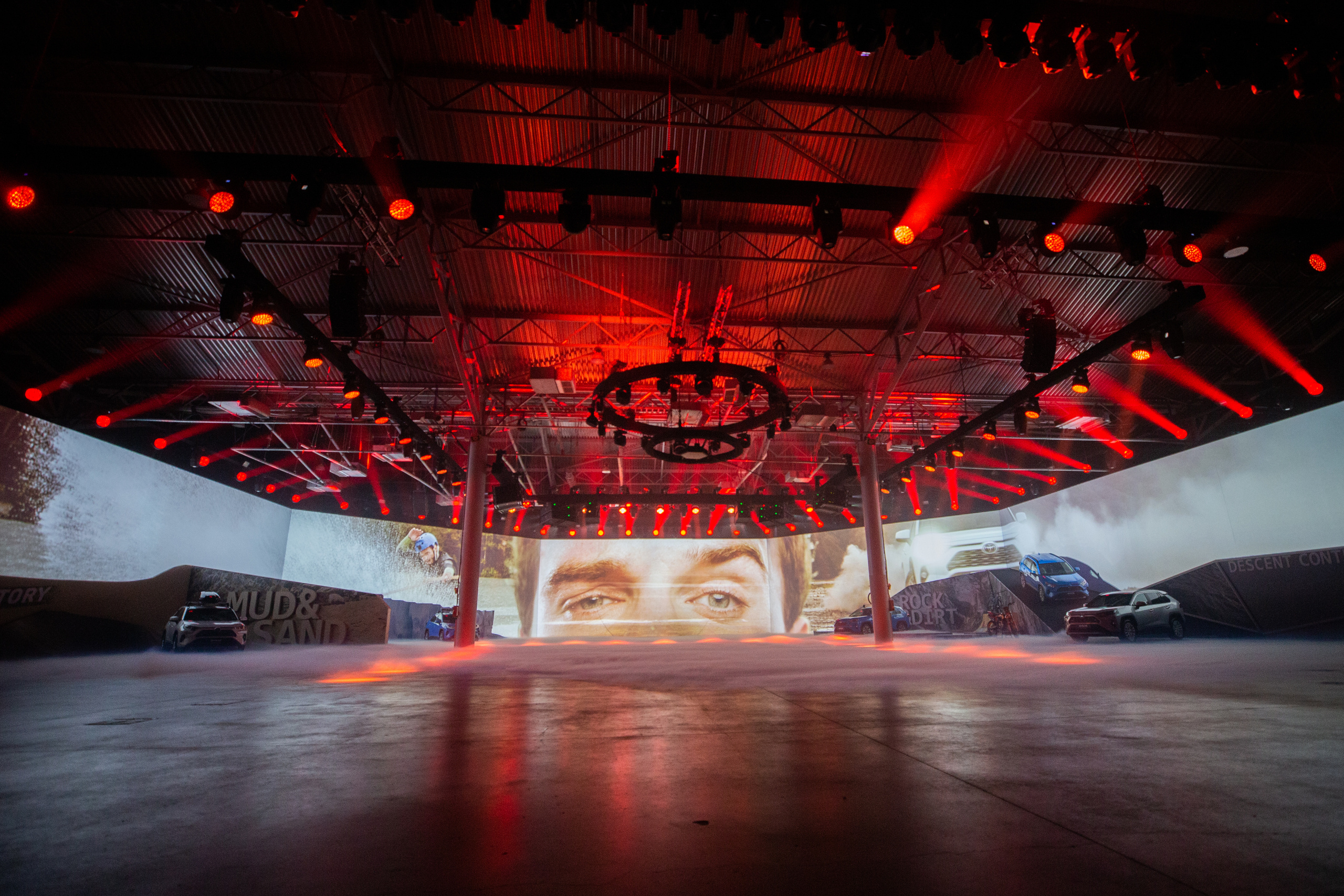 TOYOTA RAV 4. Портфолио свадебного фотографа. Роман Каргаполов