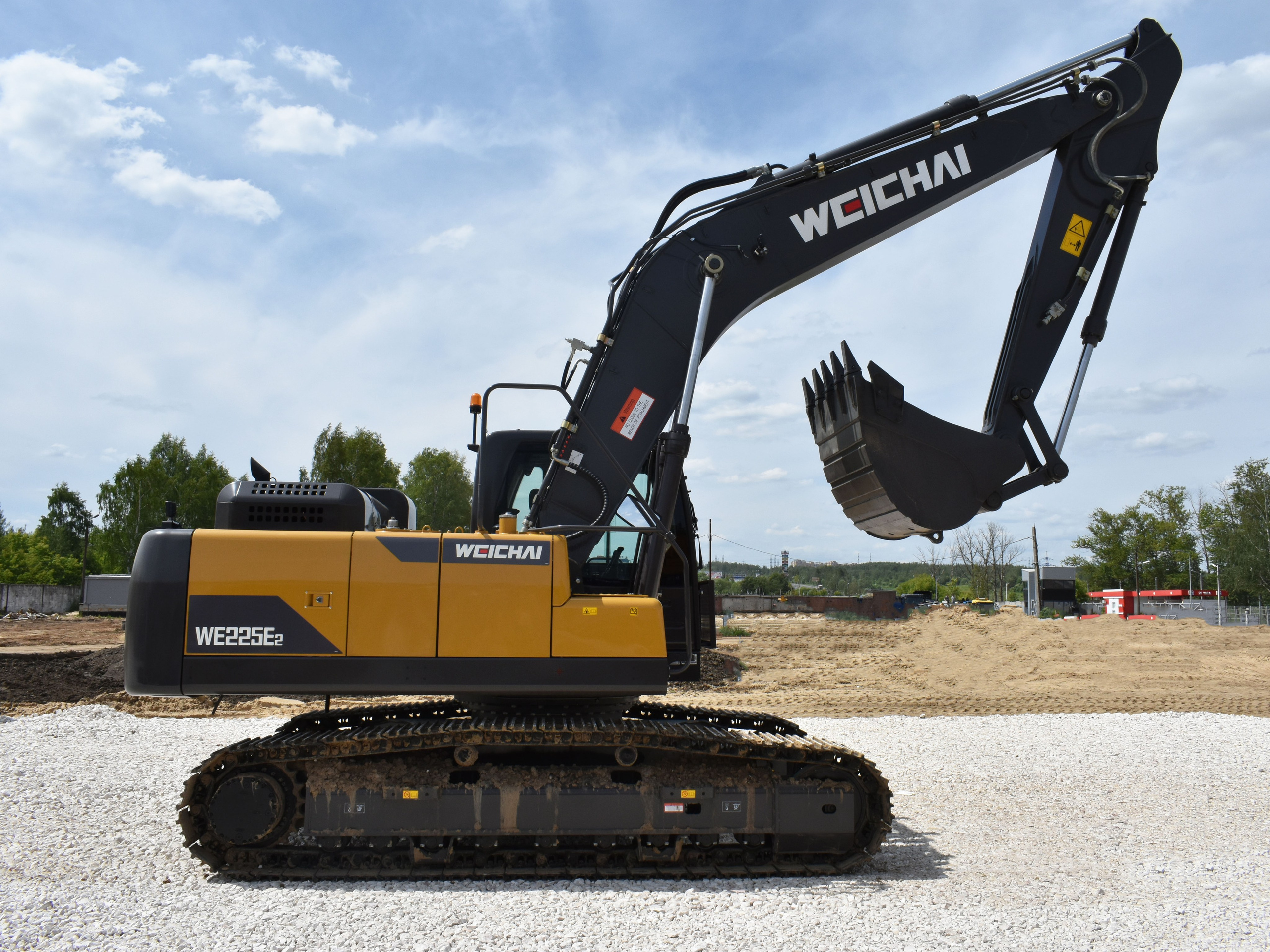 Фото гус. экс. Weheavy WE225E2-N. Продажа и обслуживание грузовой техники и спецтехники в г. Новосибирск компания СТИ