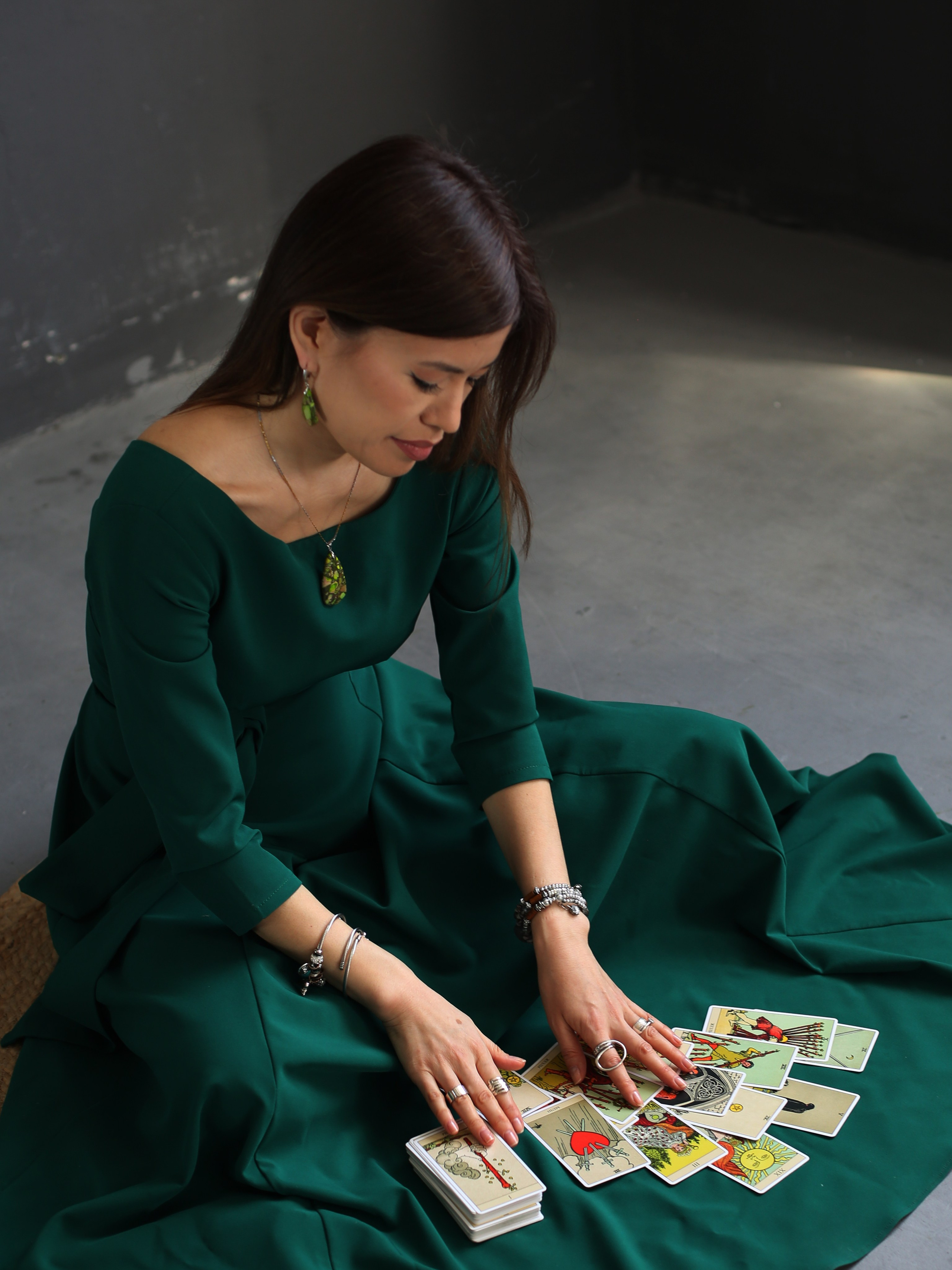 ГУЛЬНАРА практик таро и гвоздестояния. Фотограф в Волгограде Галина Власенко