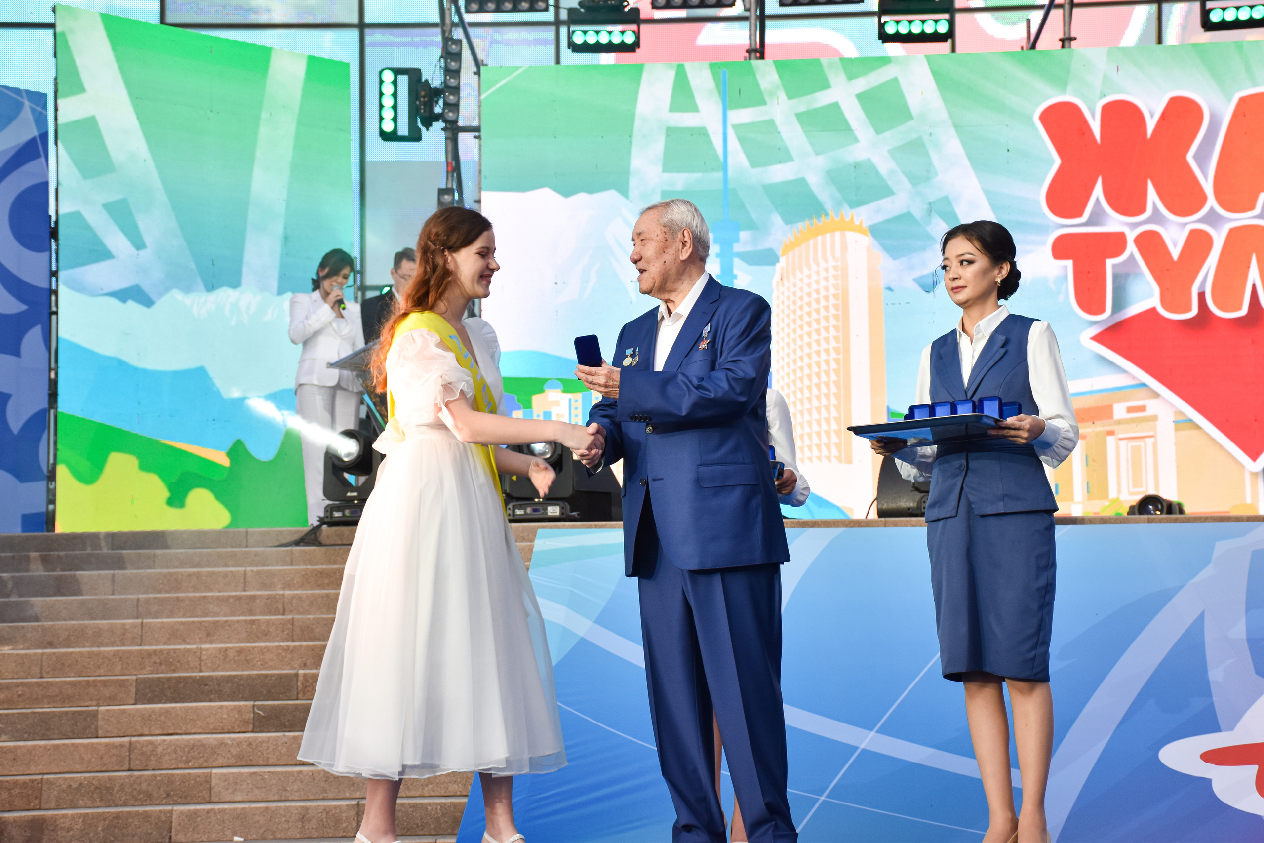 Алтын белгi. Фотограф в Алматы