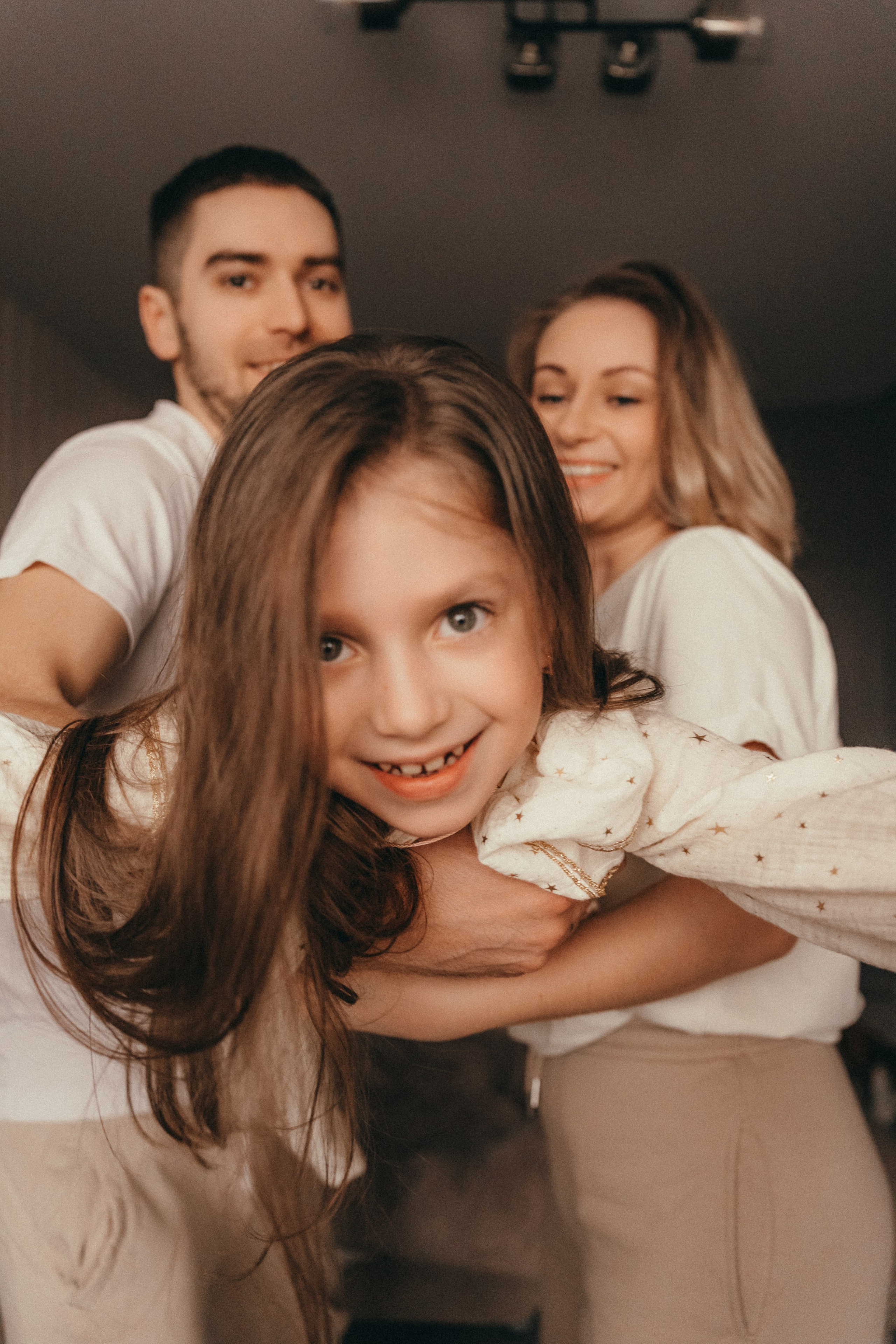 Сергей, Катя и Есения. Семейный фотограф • Домашние съемки в Нижнем Новгороде