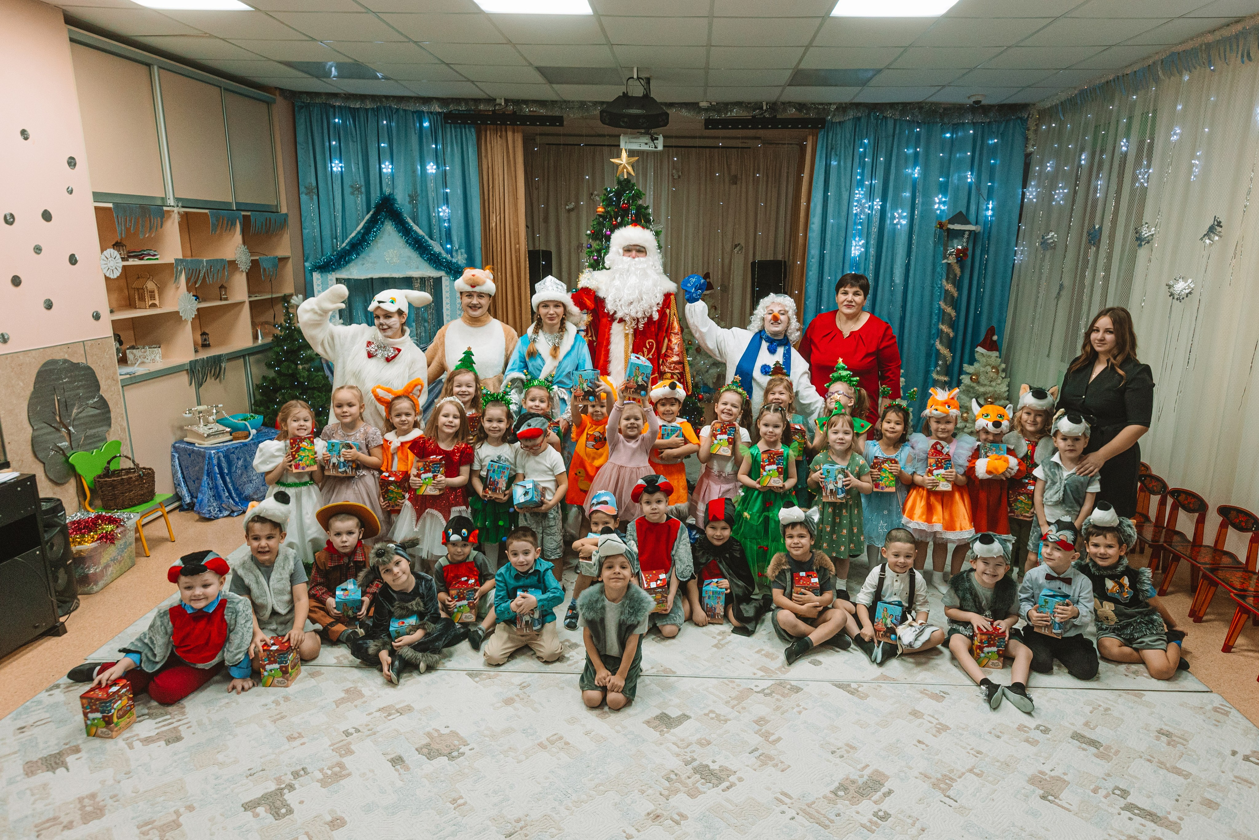 Утренник+портреты. Семейный фотограф Тюмень, фотограф на роды Салмина Мария