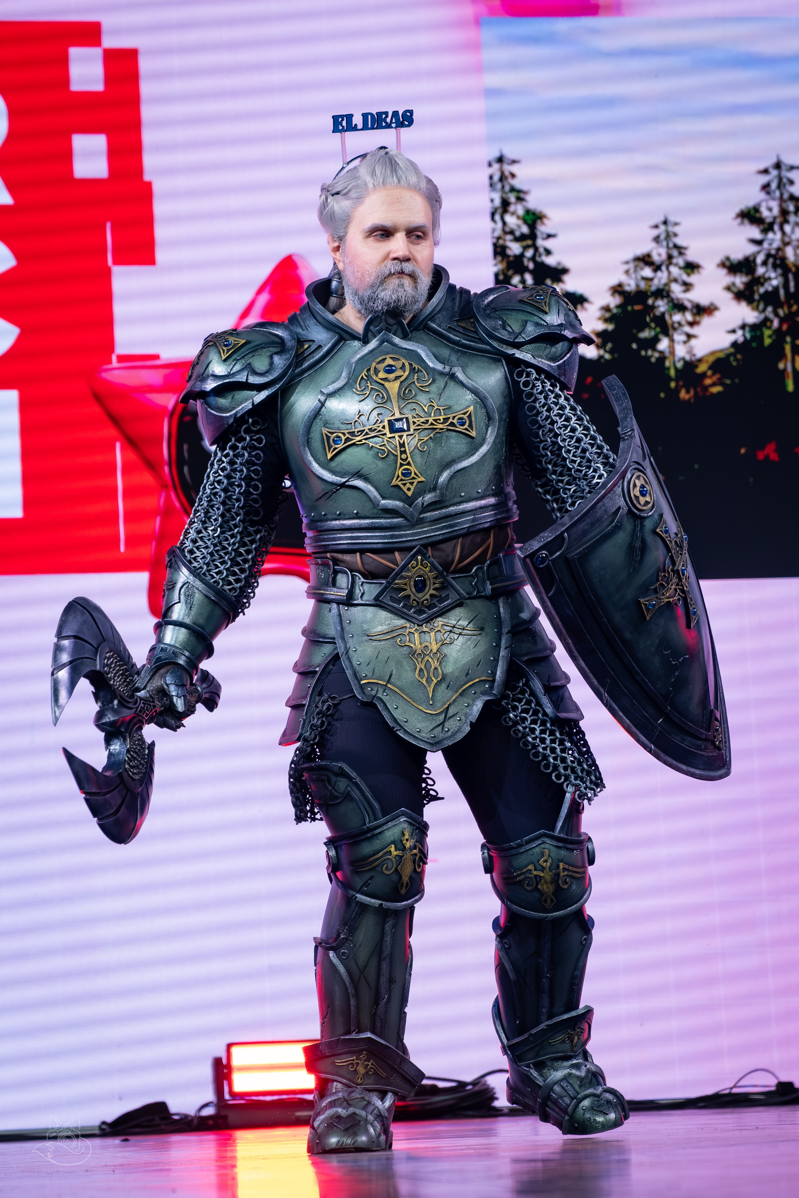 Сцена РЭД ЭКСПО 2024. Косплей фотограф