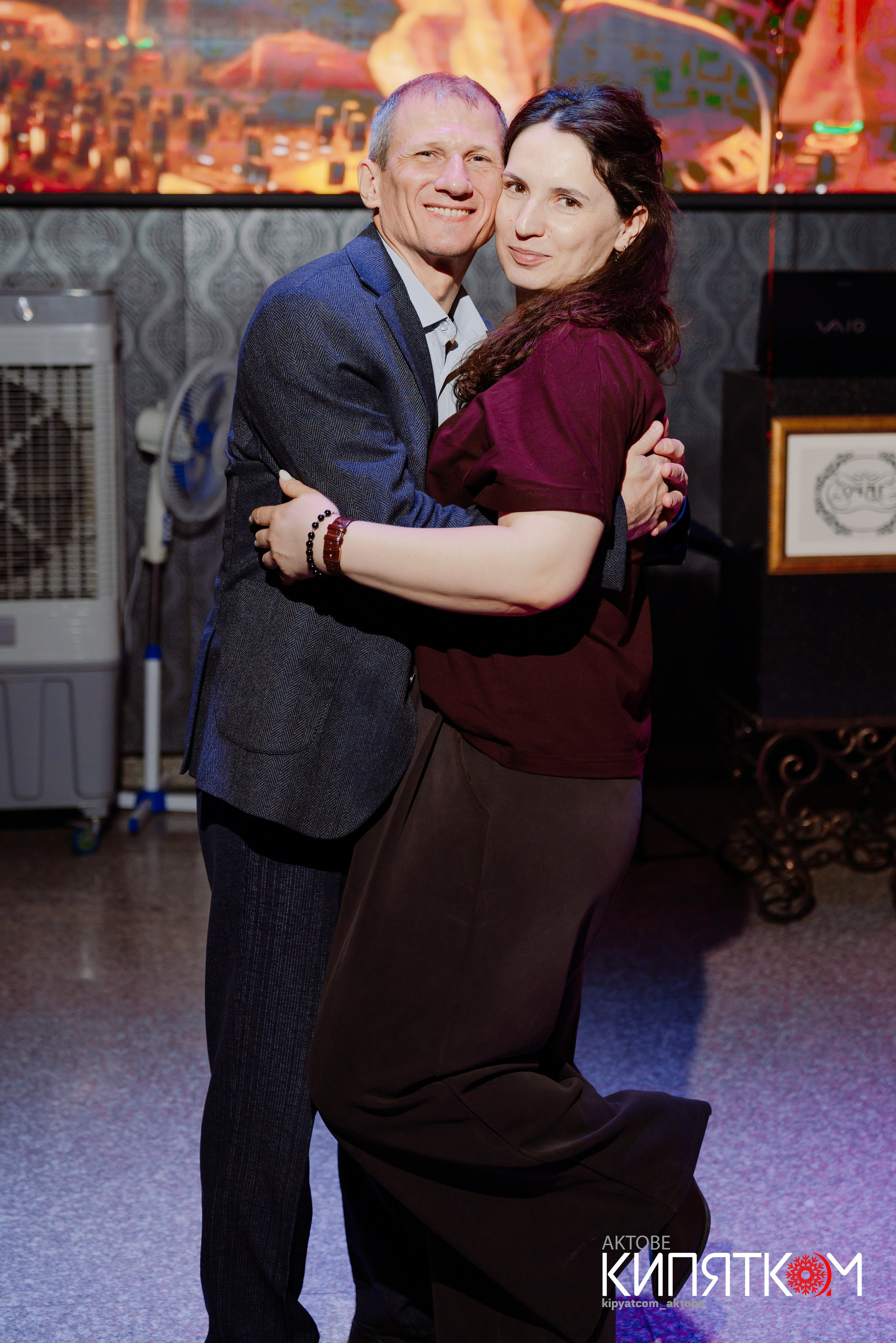 LYCHEE lounge bar. Актобе Кипятком