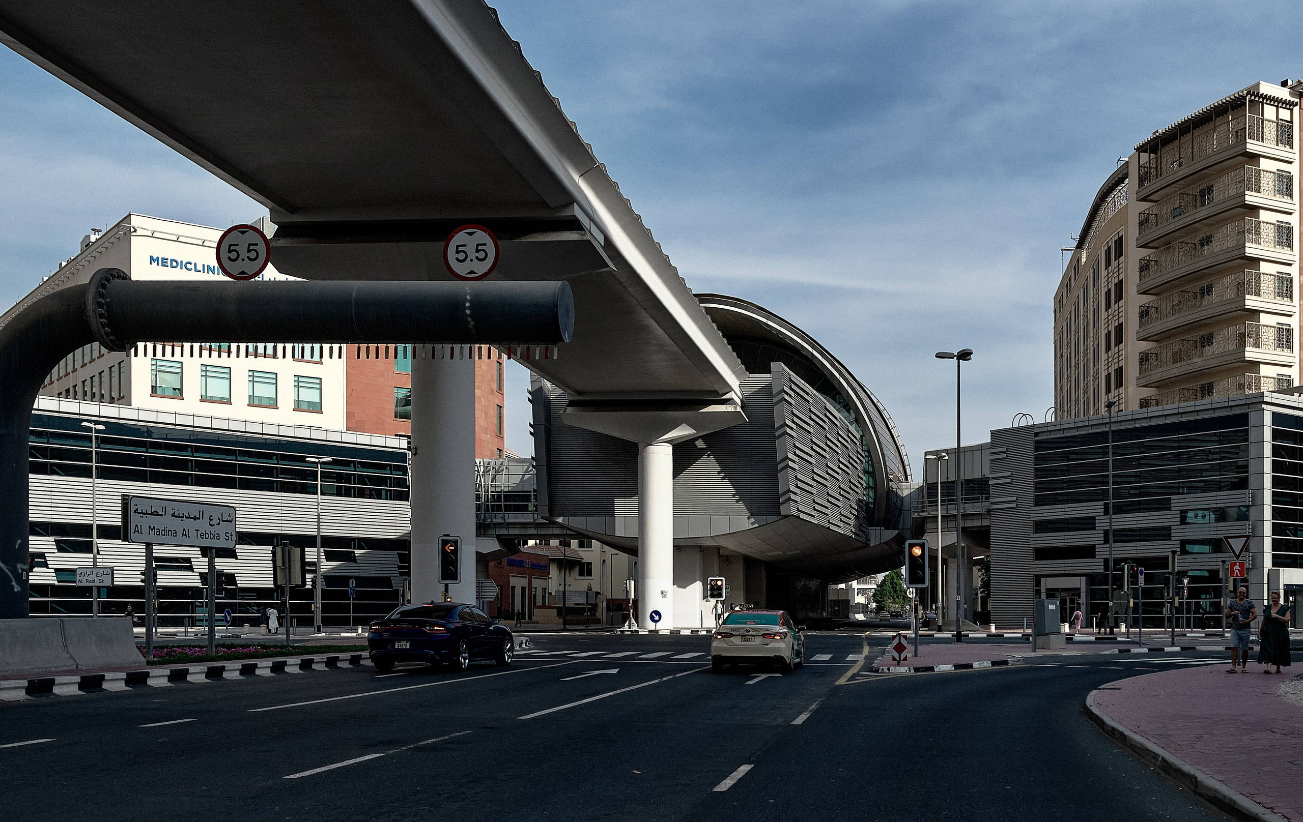 Dubai & Abu Dhabi. Aleksandr Kobtsev