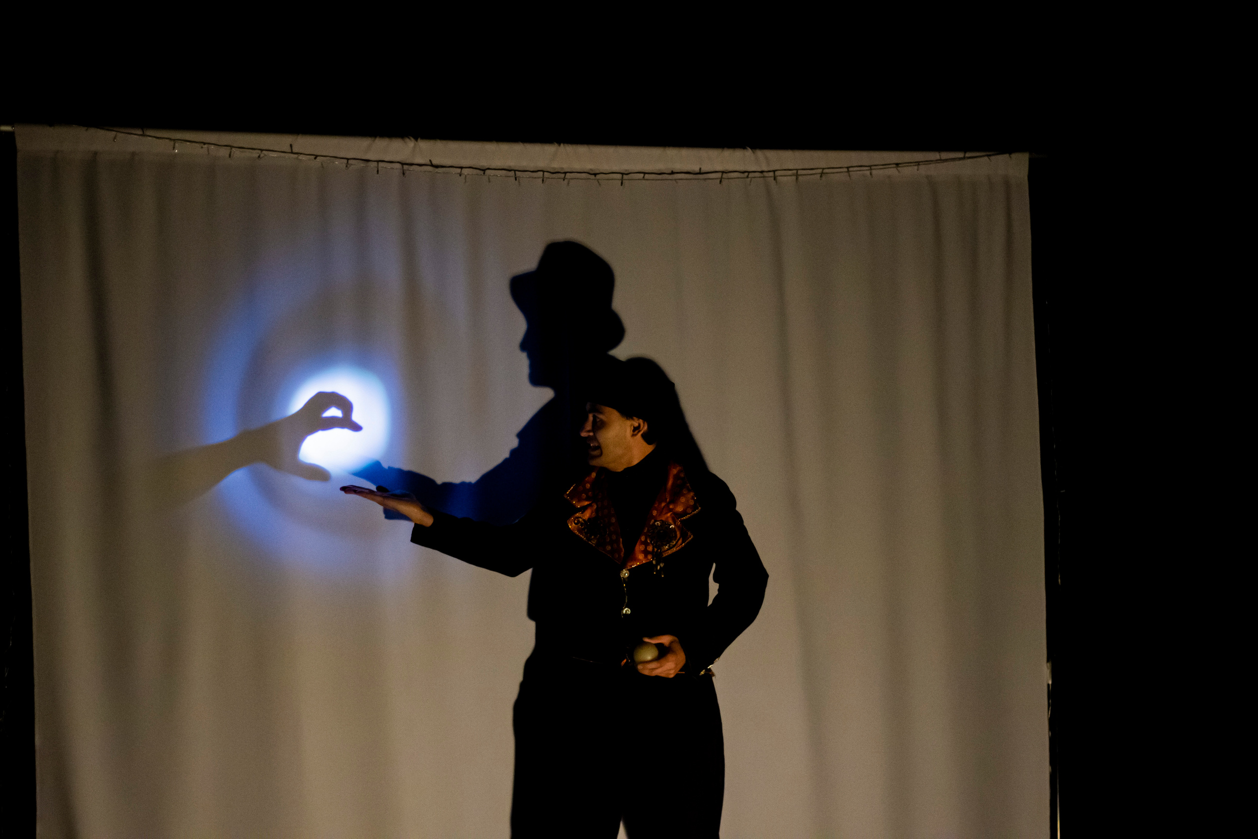 В тени иллюзий. Фотограф в Санкт-Петербурге Малов Владимир