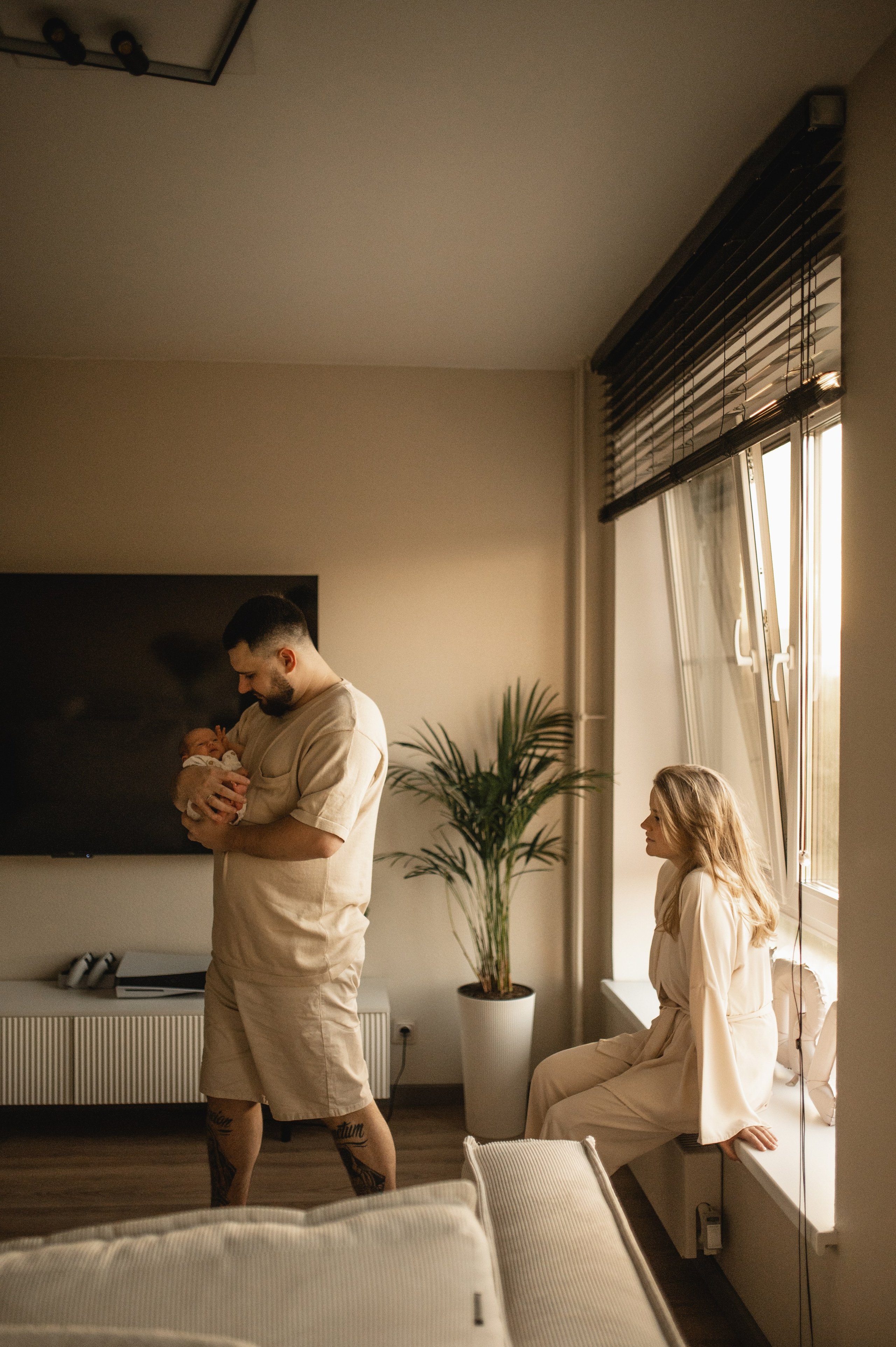 Ньюборн фотосессия в стиле лайфстайл Москва. Семейная фотосессия Бутово Москва фотограф Алина Морщагина