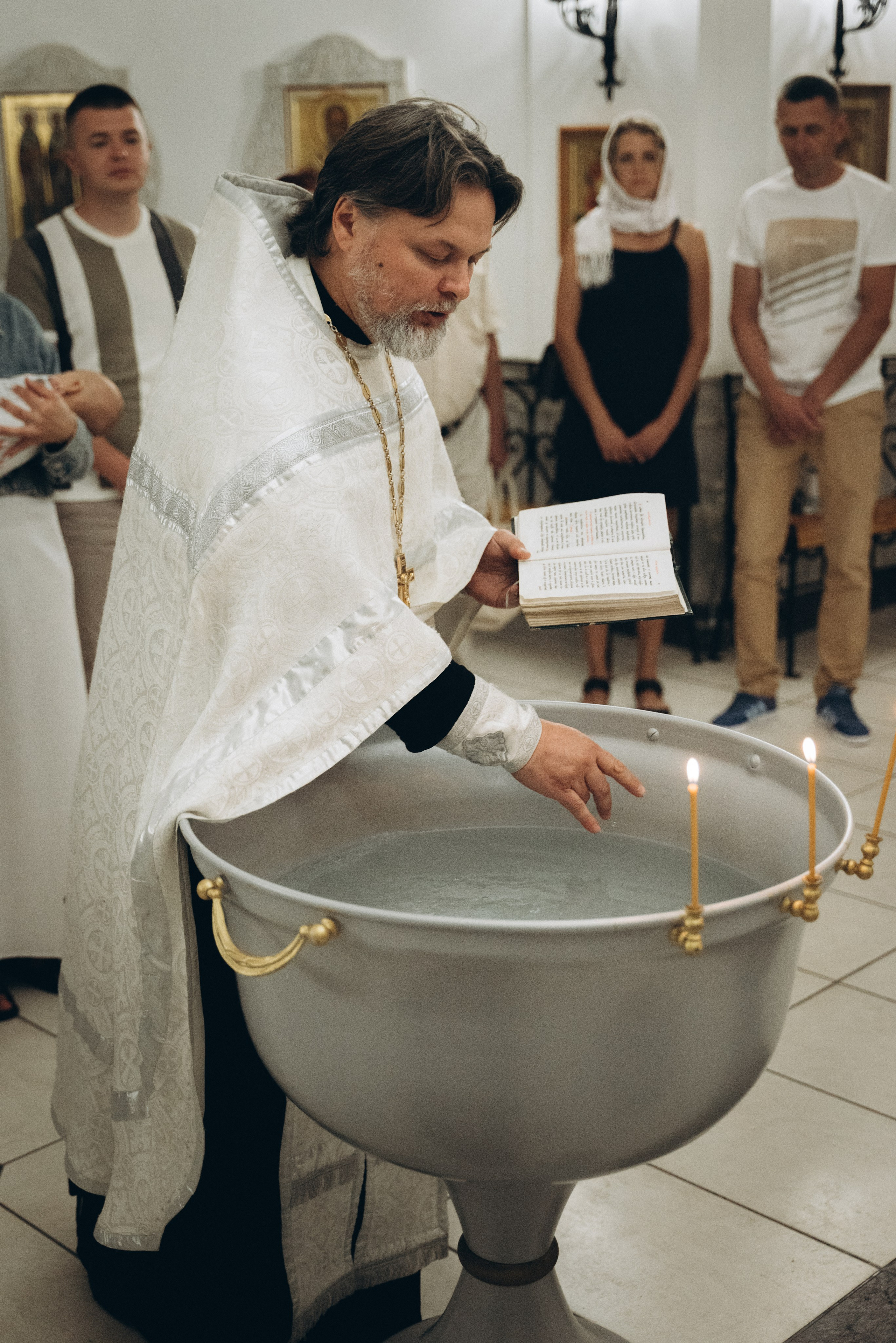Крещение Максима (Криптовый храм в честь собора Новомучеников). Семейный фотограф в Минске Дарья Дреко