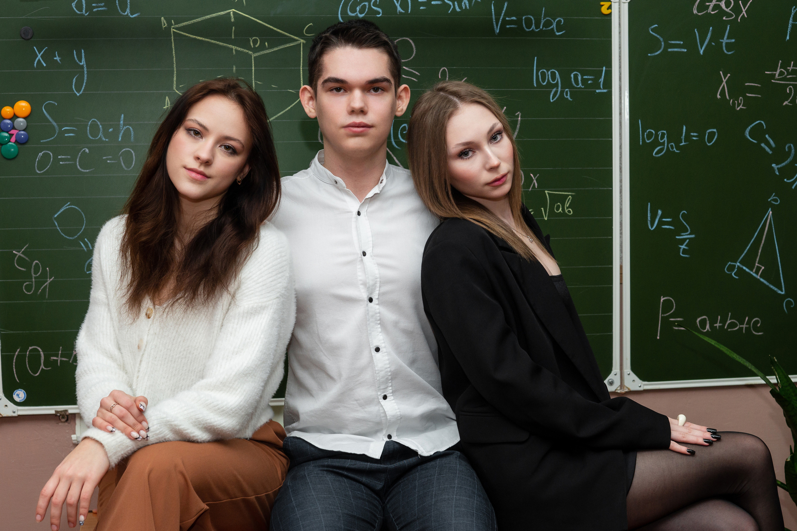 Фотосессия для альбома 11 кл. Ольга Плаксина фотограф в Саратове