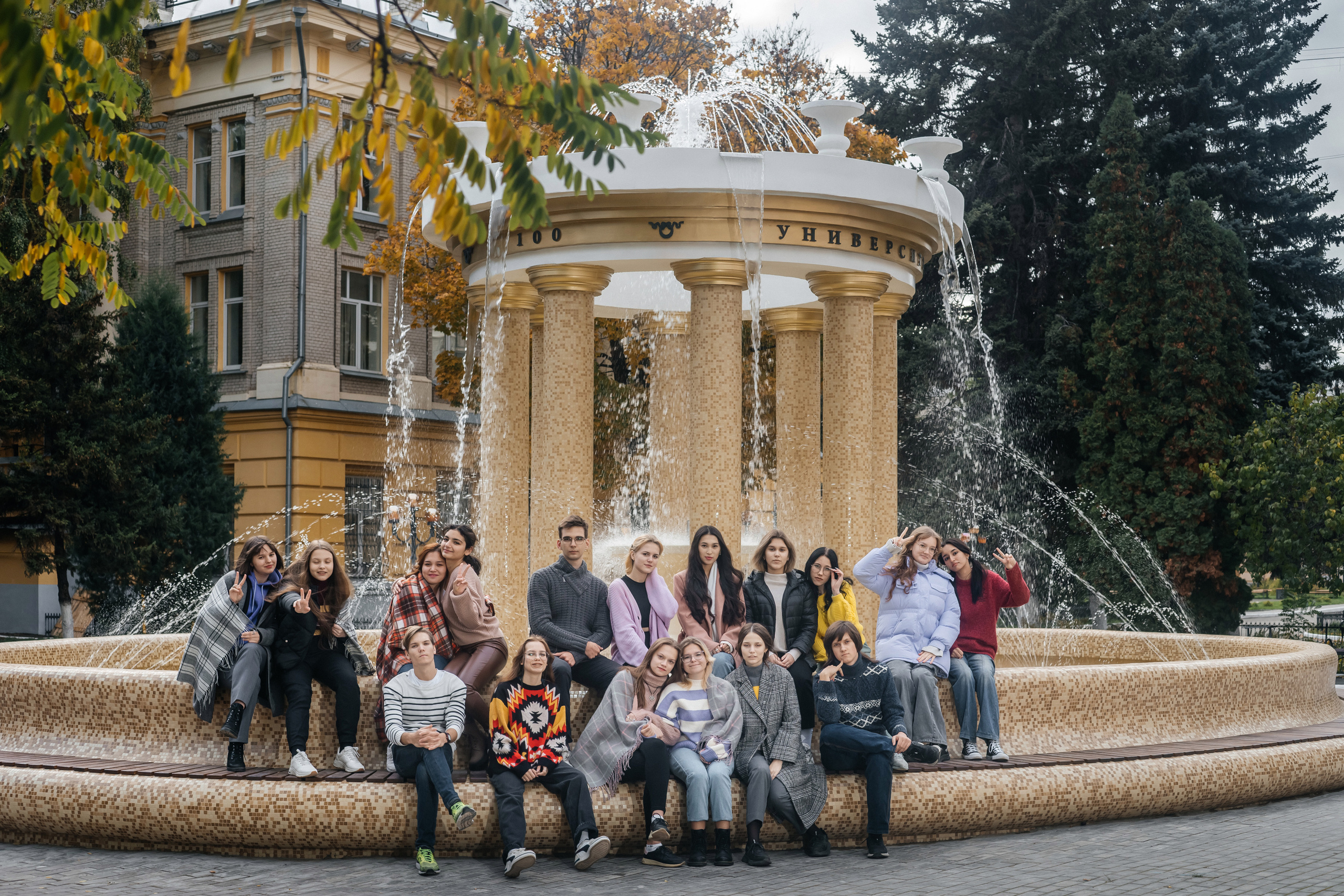 Фотосессия для альбома 11 кл лицей. Ольга Плаксина фотограф в Саратове