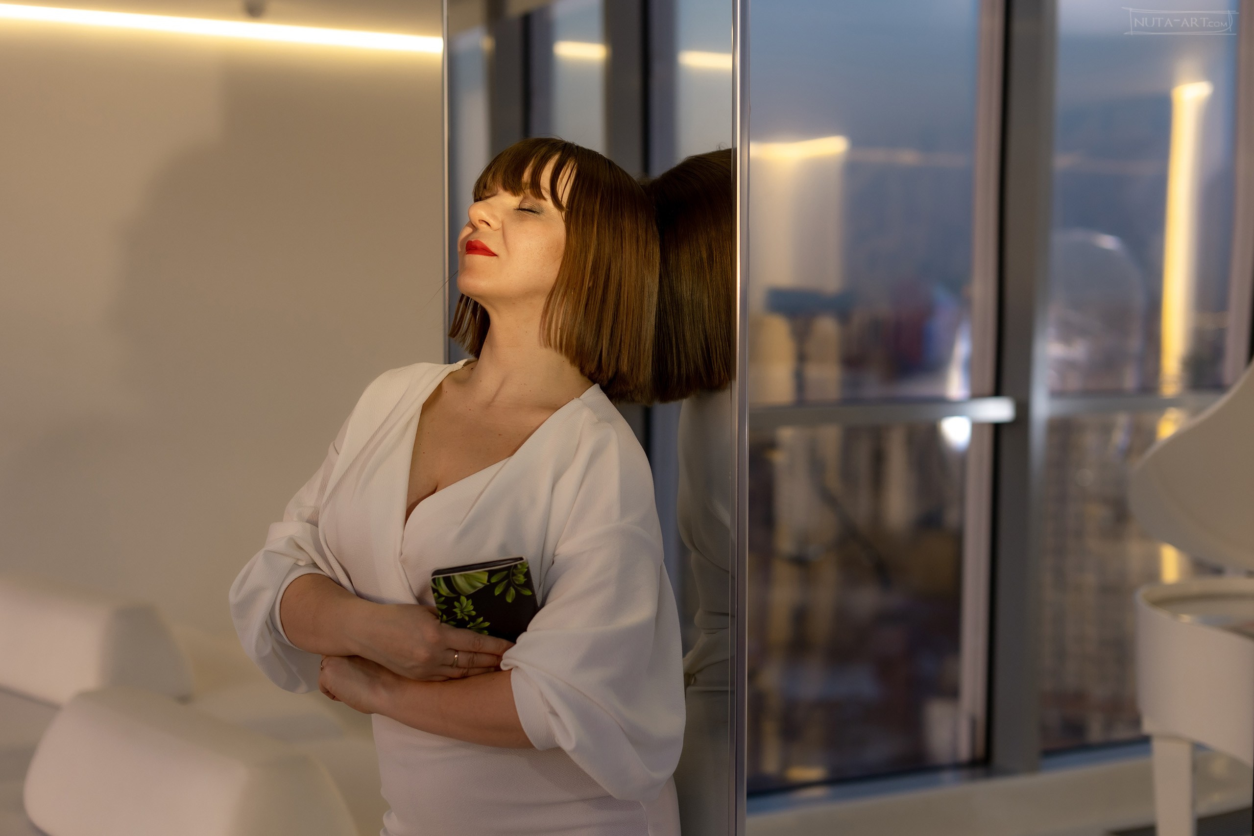 ЖЕНСКИЕ. NUTA ART - photo-video creator