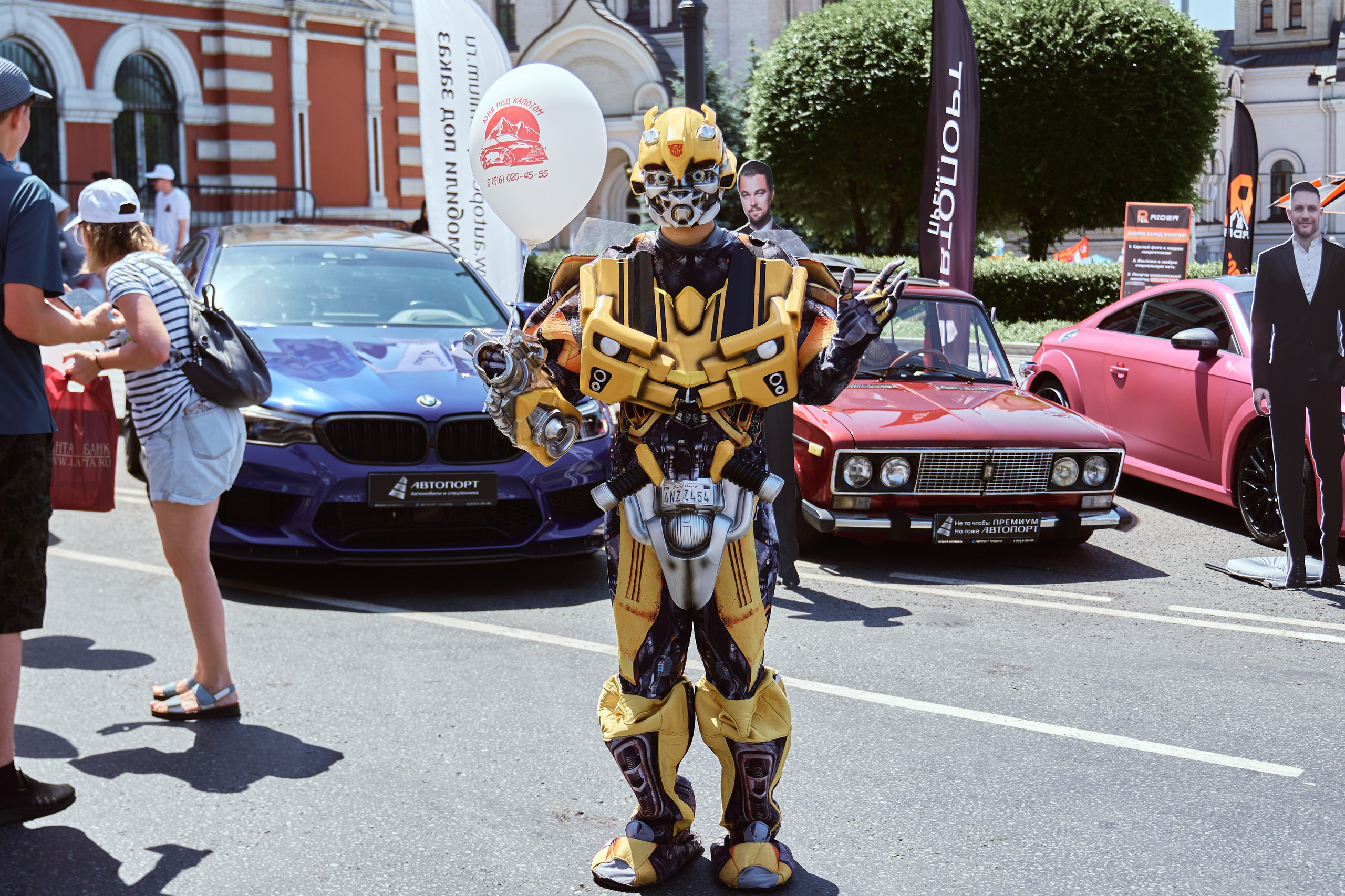 «Auto-салон 2025». Фотограф во Владивостоке