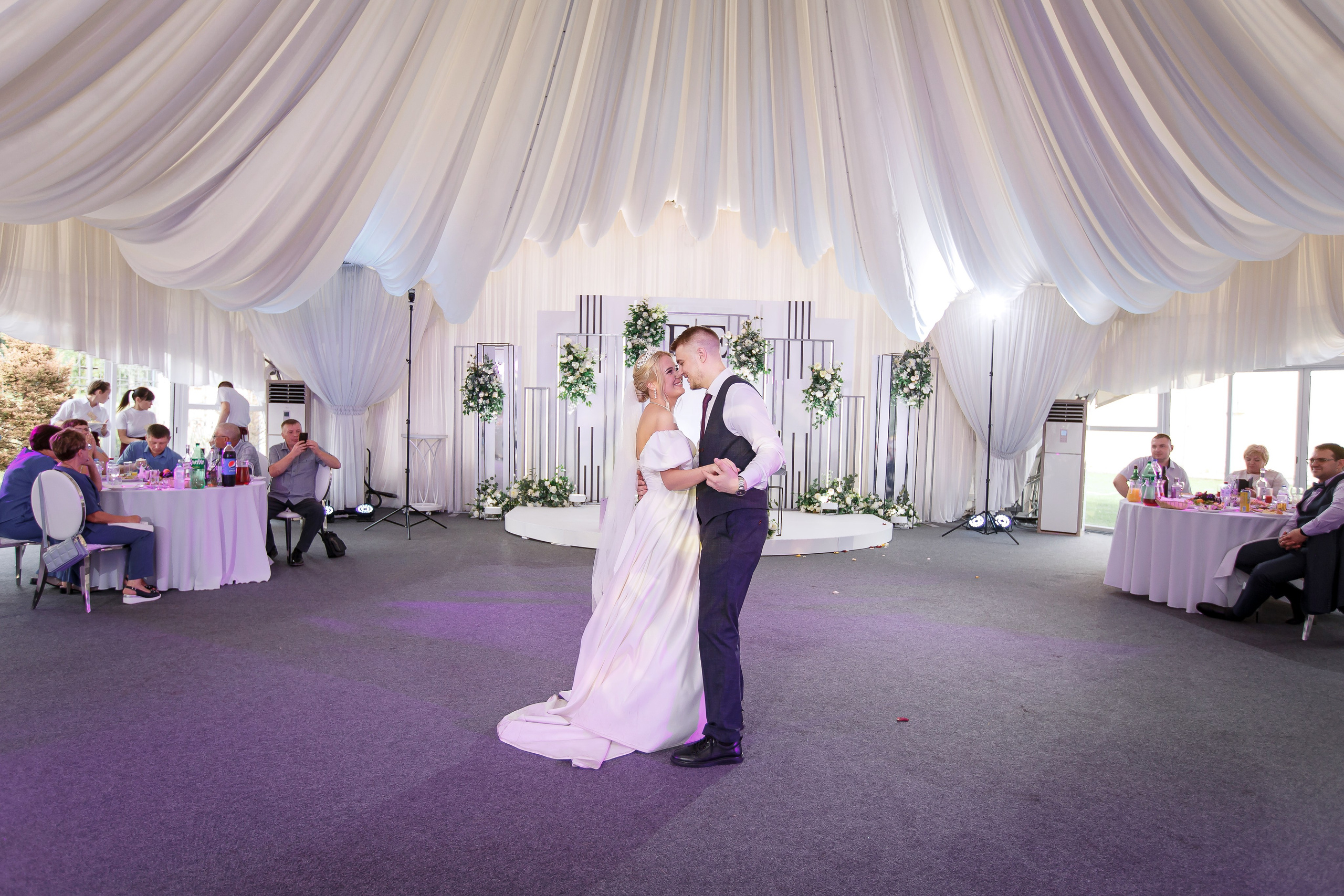 Екатерина и Евгений. Свадебный фотограф в Омске Яна Савина