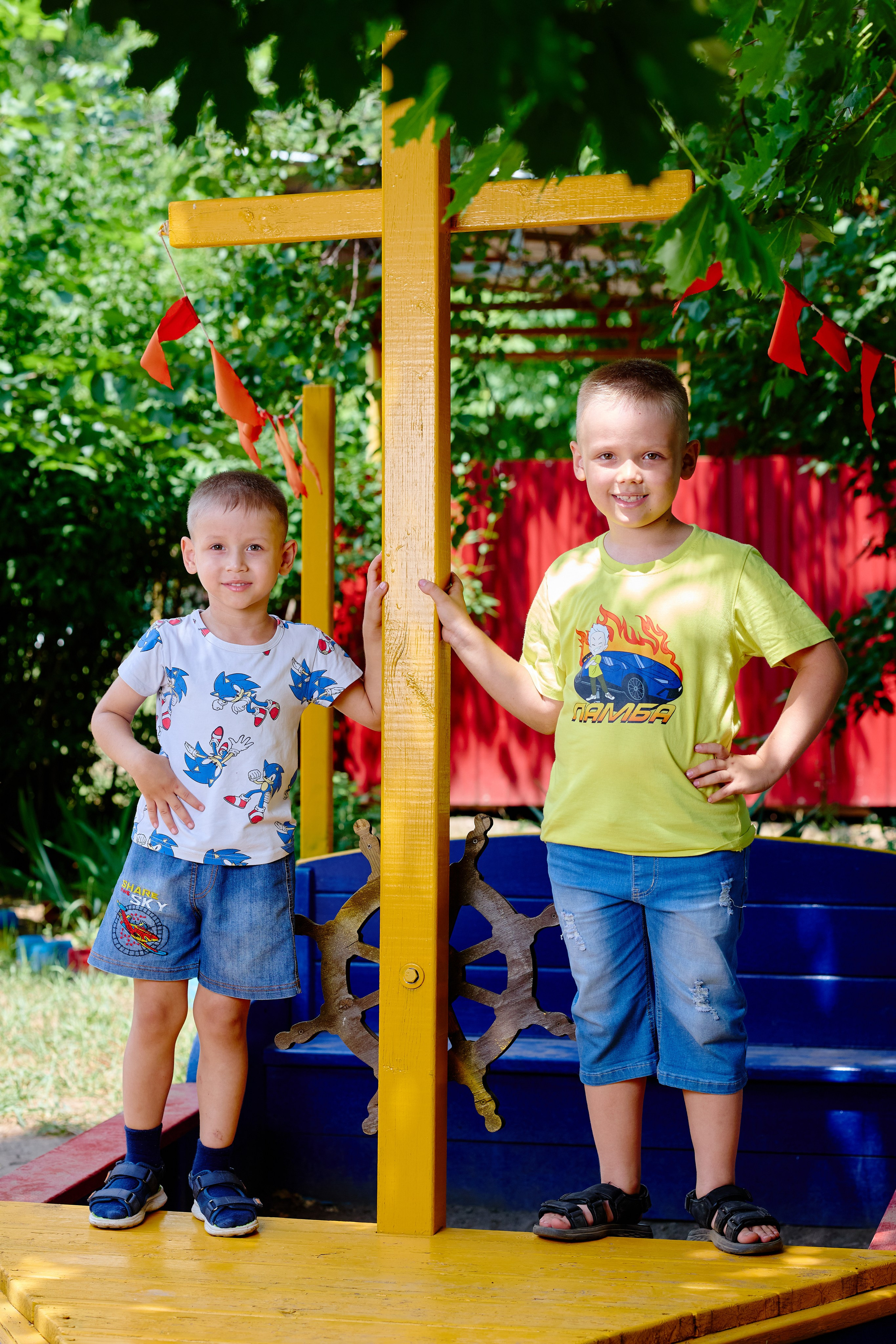 Пример летней съемки в детском саду № 92 Старшая группа Радуга. Фотограф Выпускные альбомы Таганрог Сергей Коробченко