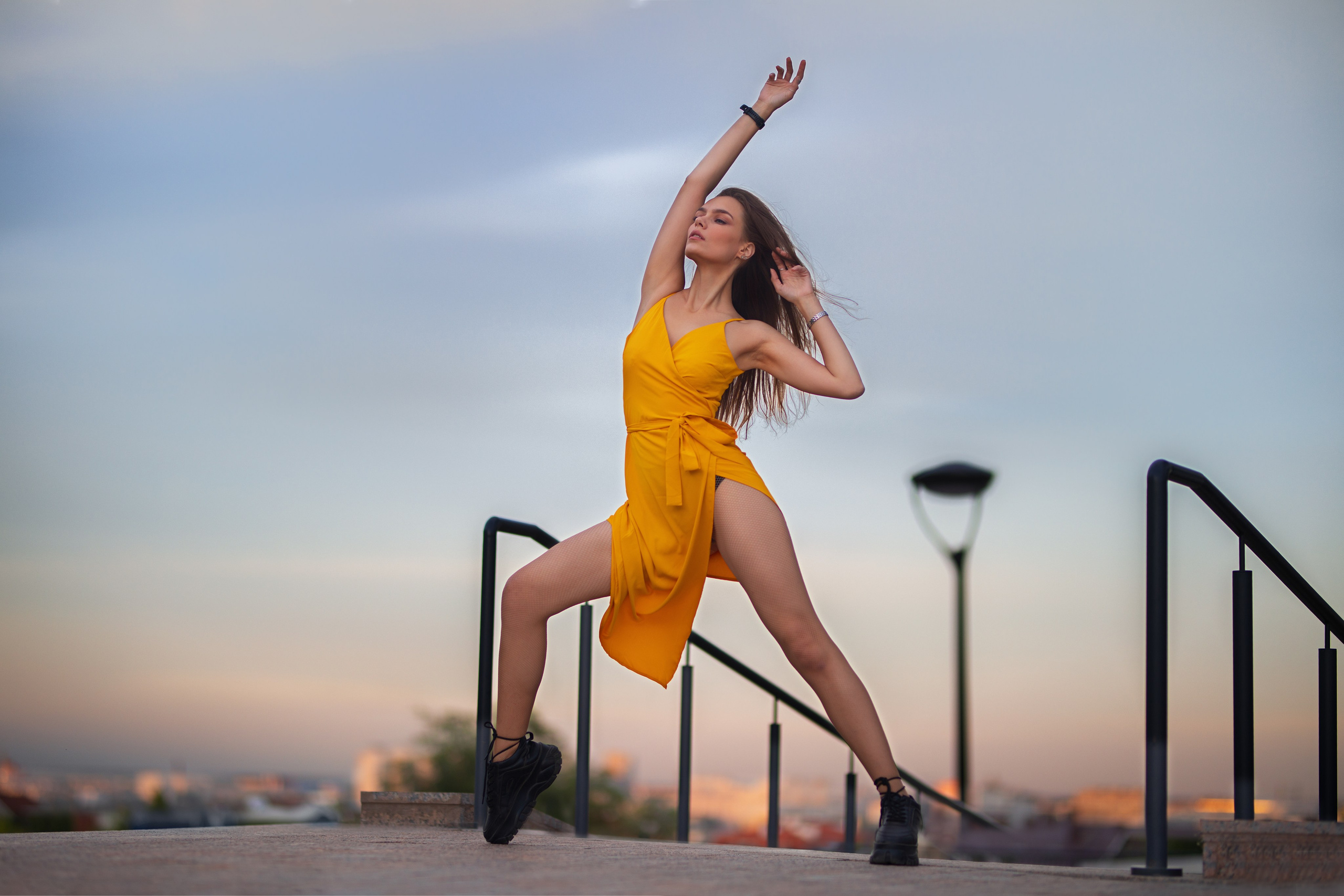 Летняя съемка с Екатериной на городской площади в Воронеже в формате для «себя»