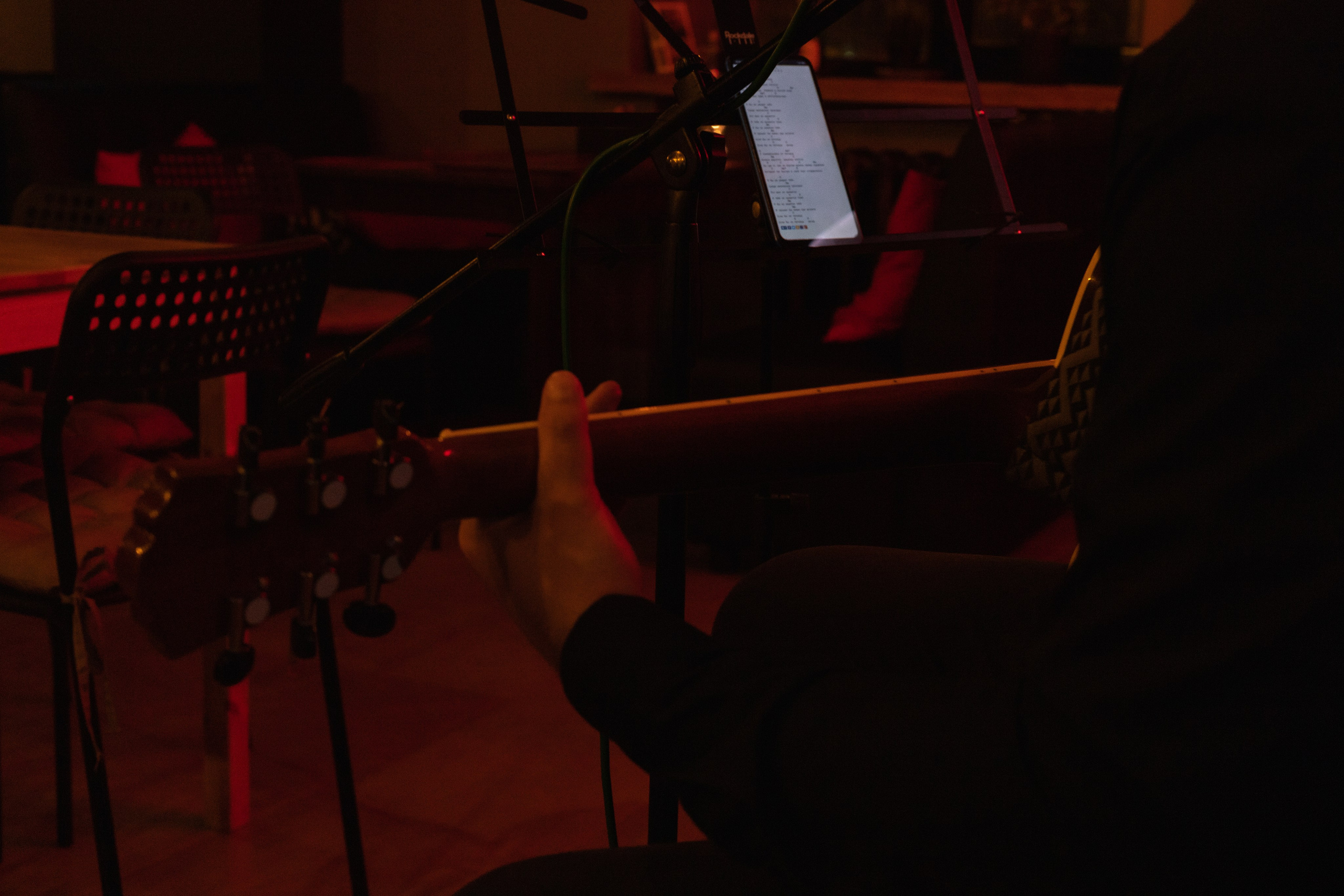 Паб Революция. Фотограф Денис Лесковский (Тюмень)