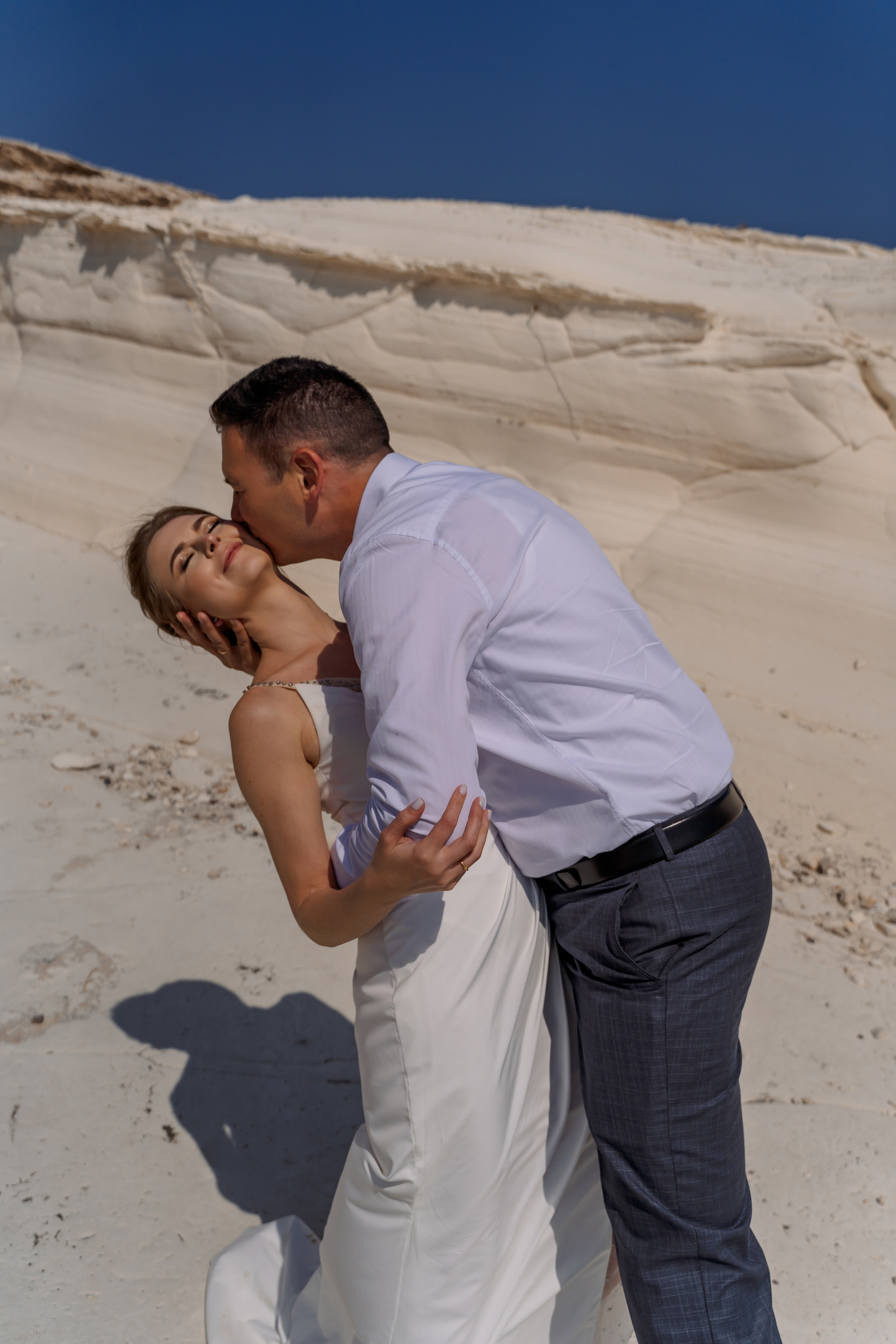 Елена и Алексей 27.03.2023 Кипр. Белые скалы. Свадебный и семейный фотограф Ирина Чернова