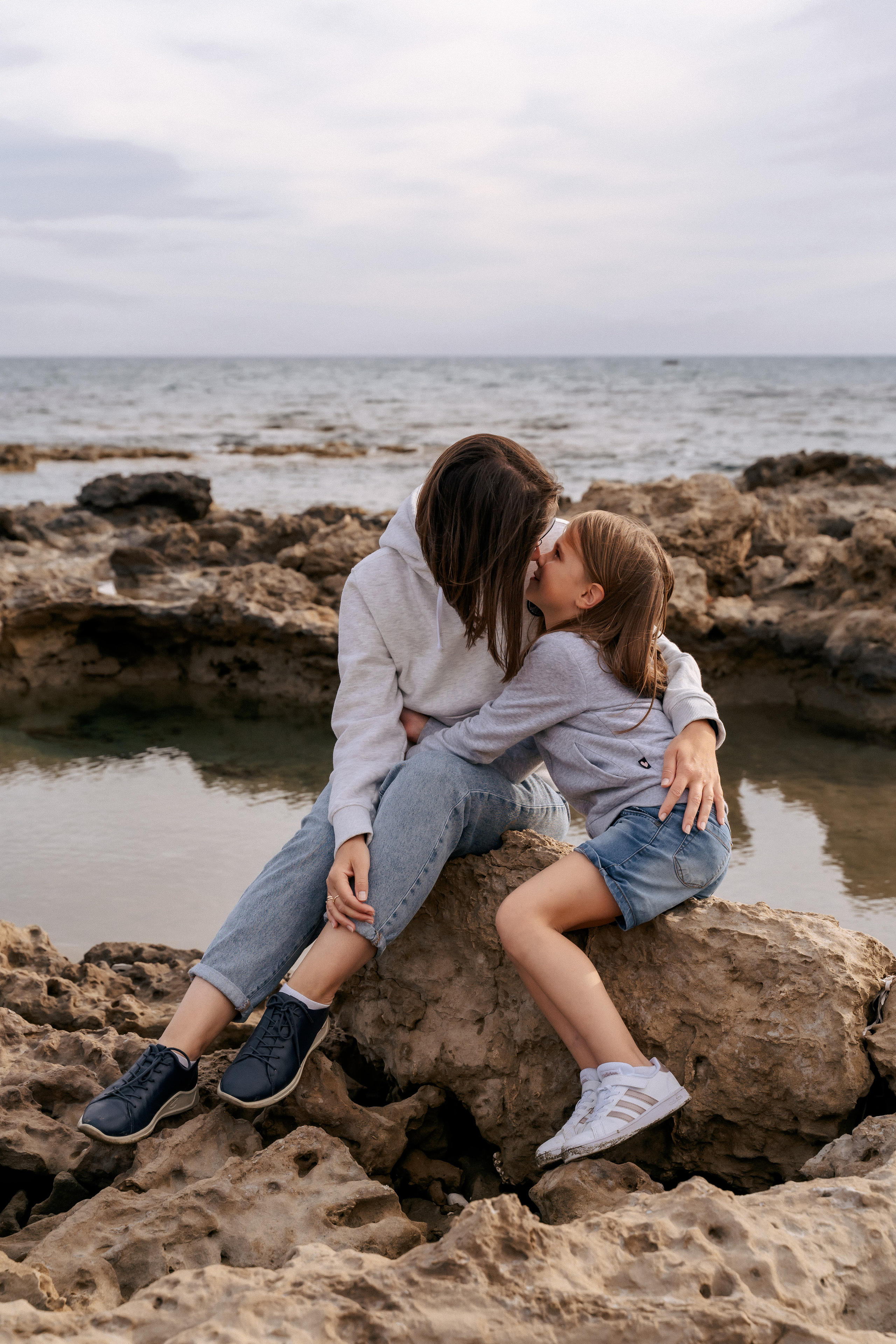 Стас, Аня, Вика и Лера. Семейная фотосессия для большой семьи. Свадебный и семейный фотограф Ирина Чернова
