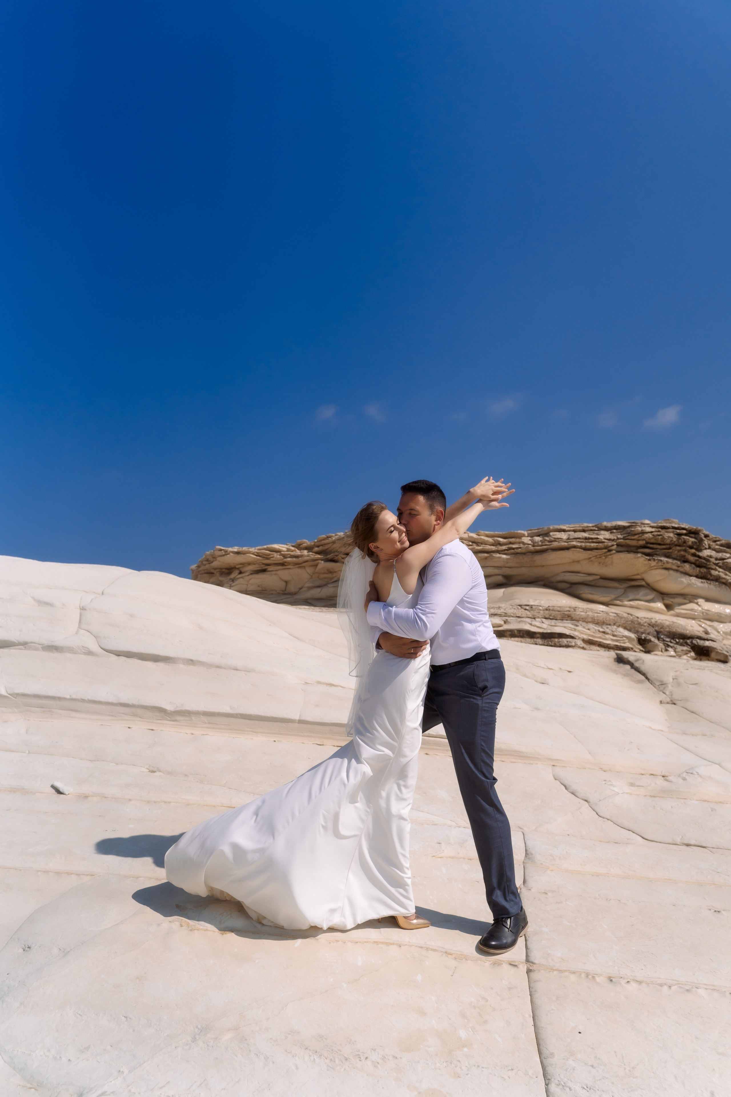 Елена и Алексей 27.03.2023 Кипр. Белые скалы. Свадебный и семейный фотограф Ирина Чернова