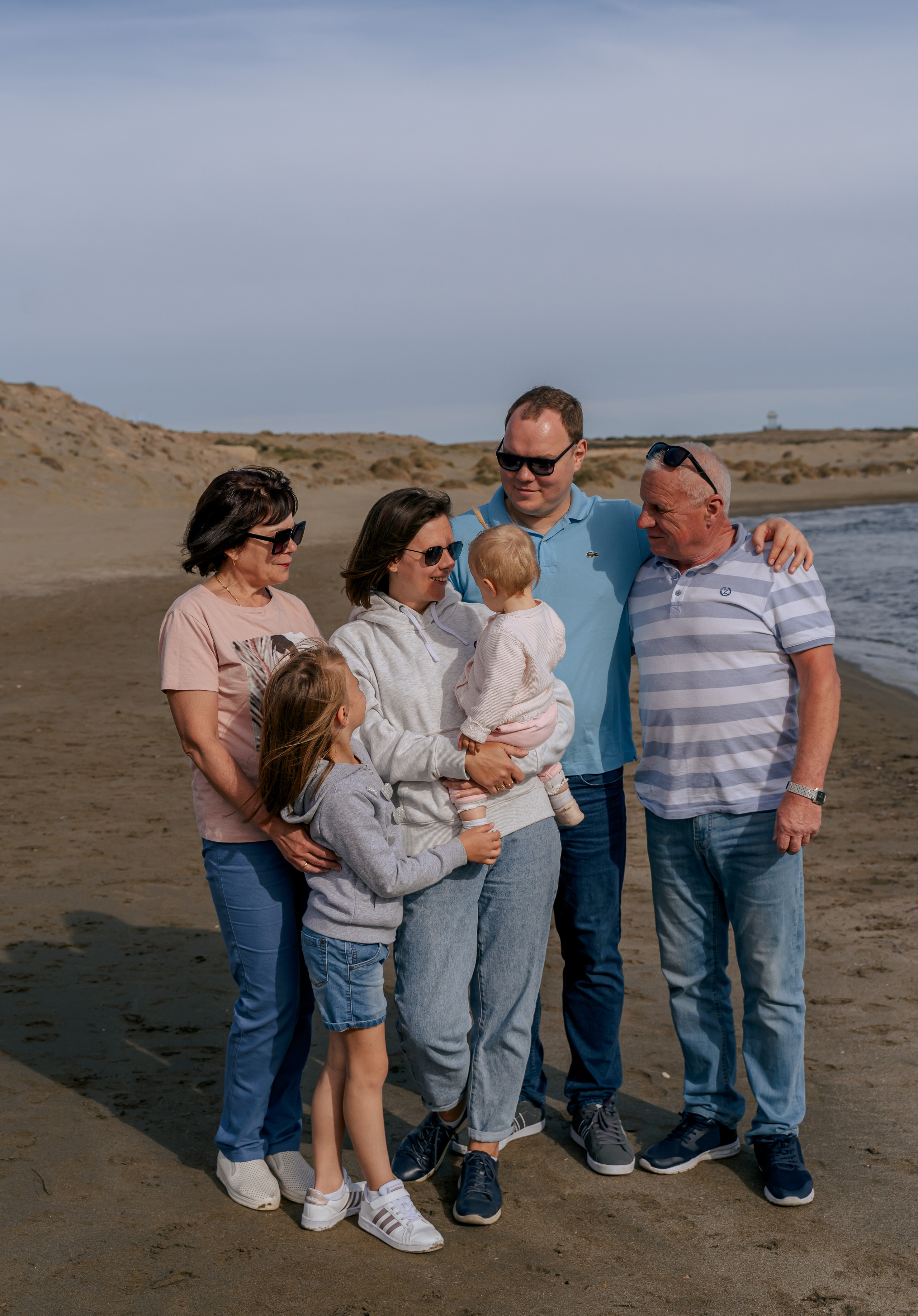 Стас, Аня, Вика и Лера. Семейная фотосессия для большой семьи. Свадебный и семейный фотограф Ирина Чернова