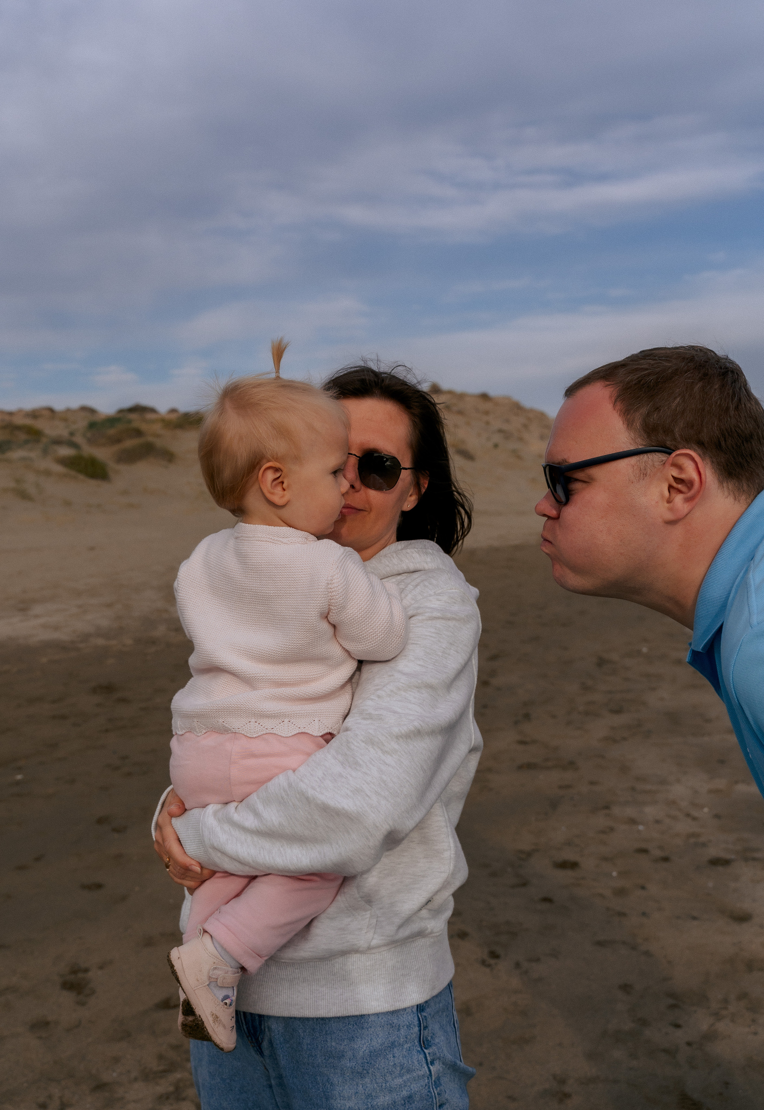 Стас, Аня, Вика и Лера. Семейная фотосессия для большой семьи. Свадебный и семейный фотограф Ирина Чернова