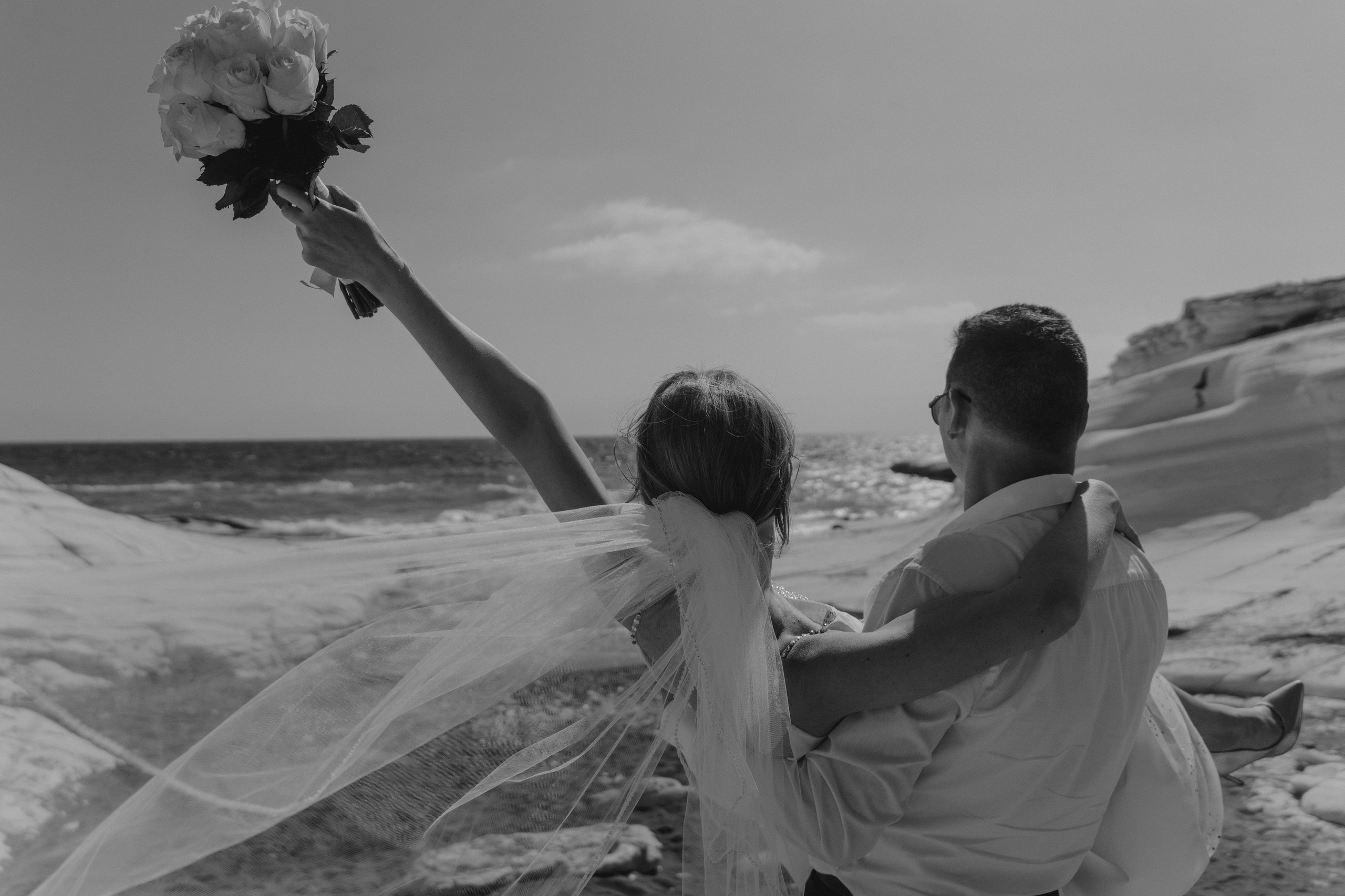 Елена и Алексей 27.03.2023 Кипр. Белые скалы. Свадебный и семейный фотограф Ирина Чернова