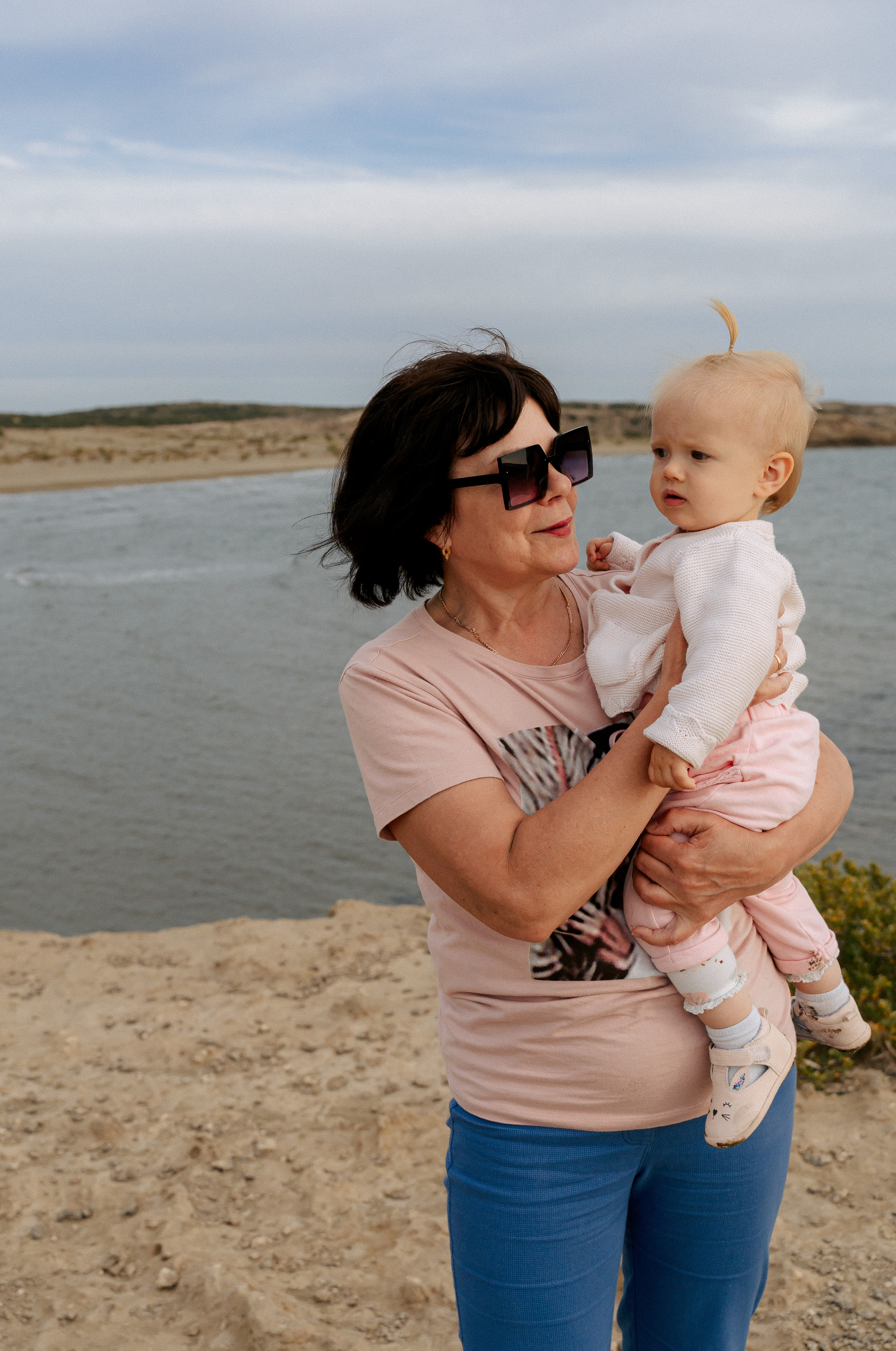 Стас, Аня, Вика и Лера. Семейная фотосессия для большой семьи. Свадебный и семейный фотограф Ирина Чернова