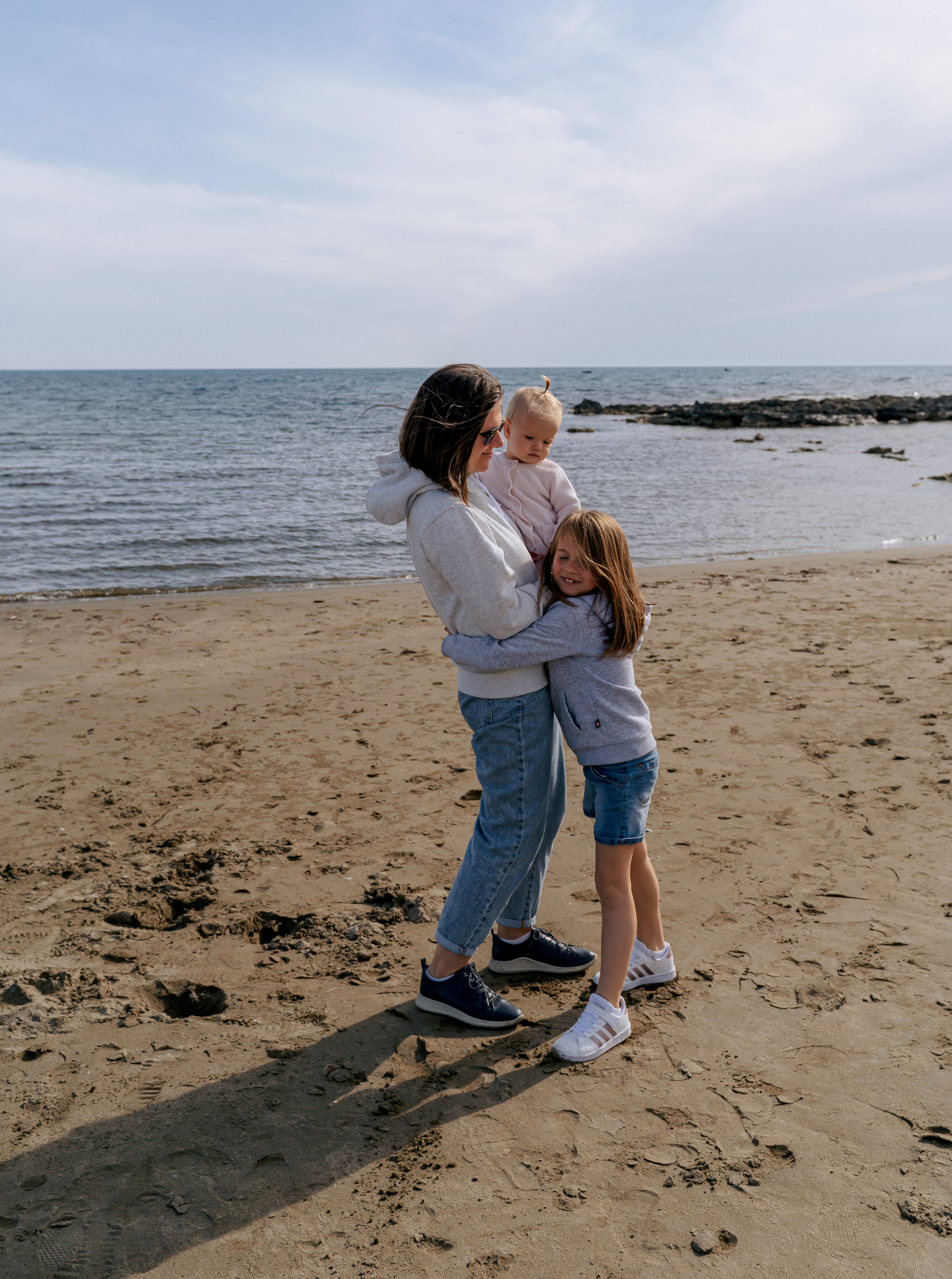 Стас, Аня, Вика и Лера. Семейная фотосессия для большой семьи. Свадебный и семейный фотограф Ирина Чернова