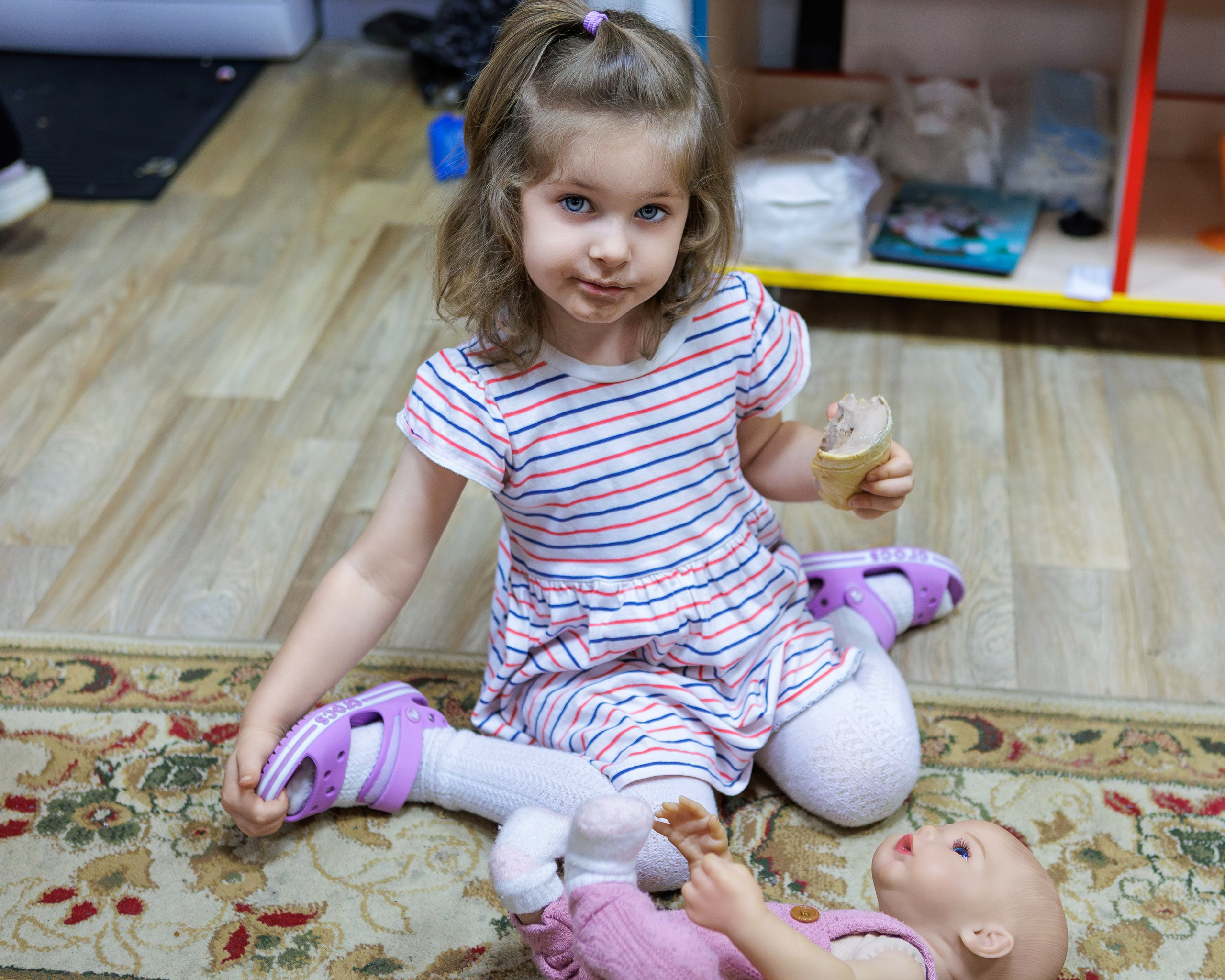 МК к 8 марта. Выпускные альбомы и школьный фотограф в Подольске, Троицке, Щербинке, Москве и Московской области