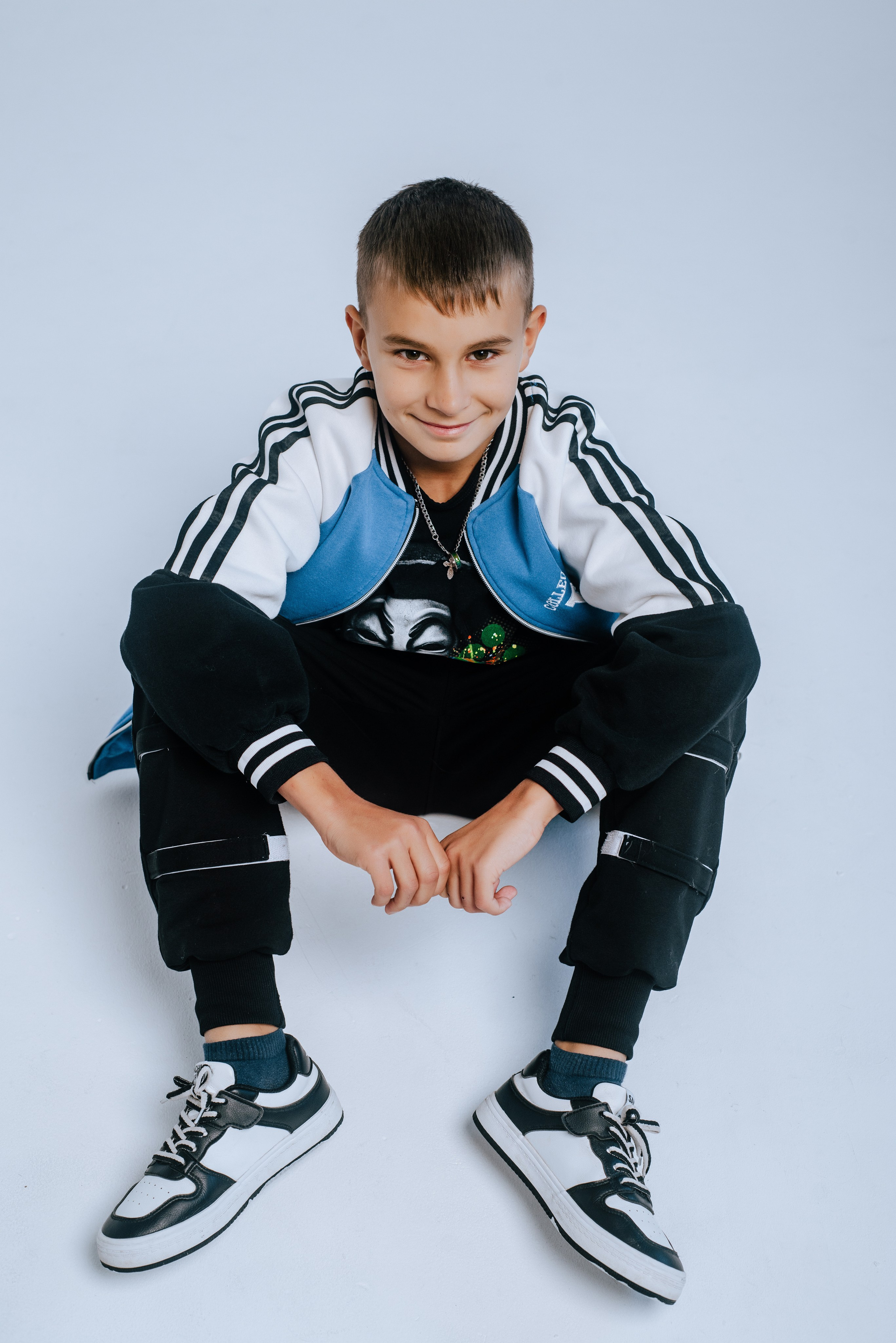 4Б — школа № 1. Фотограф Ярмишко Дарья. Выпускные фотокниги