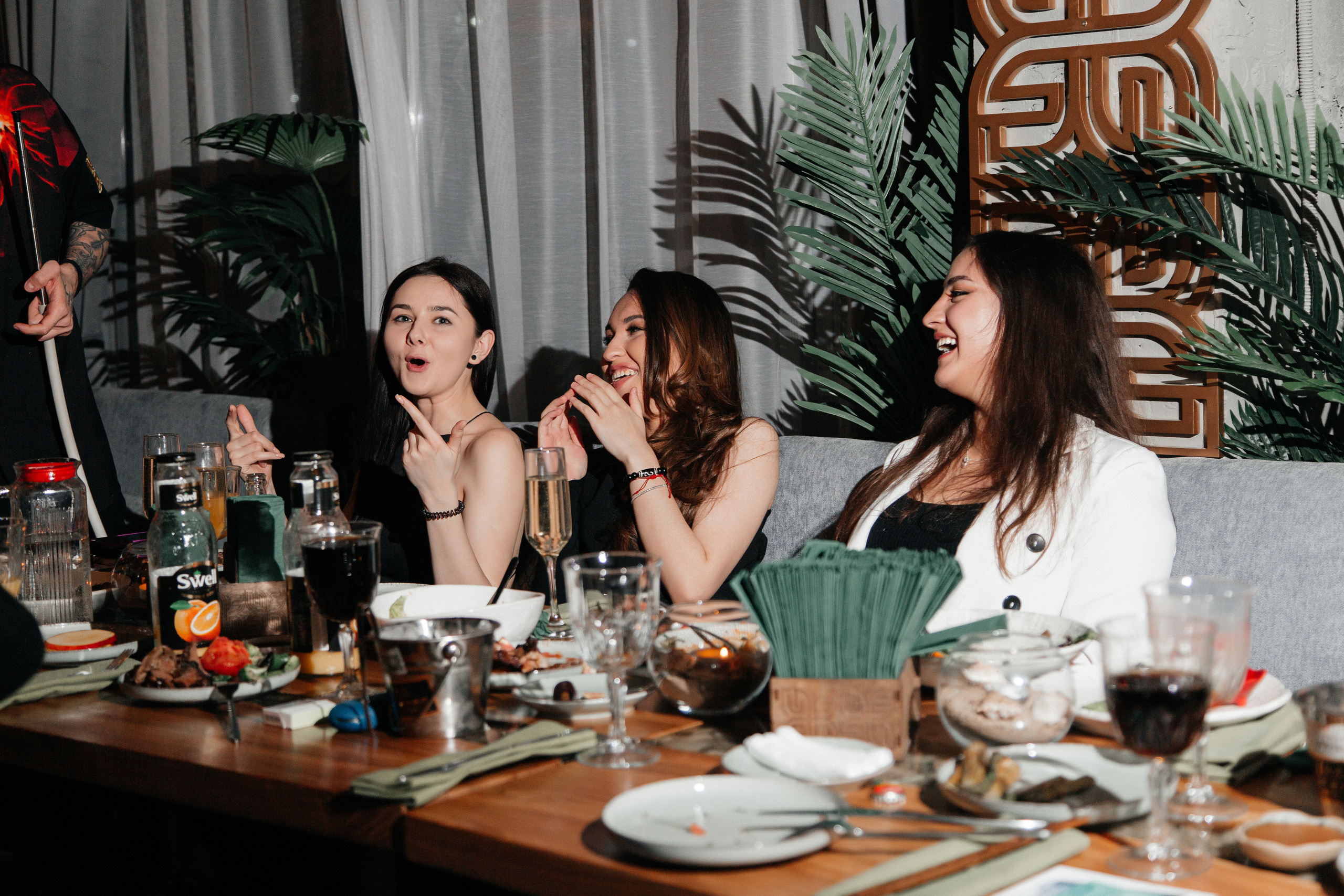 АВАНГАРД 8 лет. Свадебный фотограф Алматы Arhipov