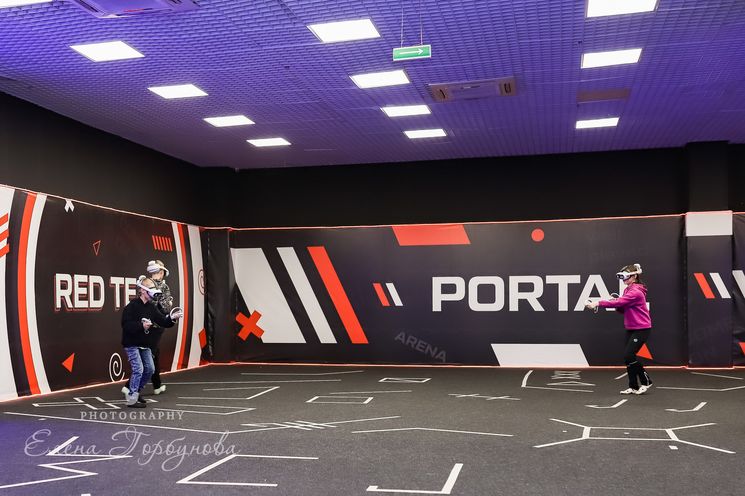 Репортаж в виртуальной реальности. Май 2024. Фотограф Пермь. Свадьбы. Семья и дети, школа, д. сад. Фотокниги