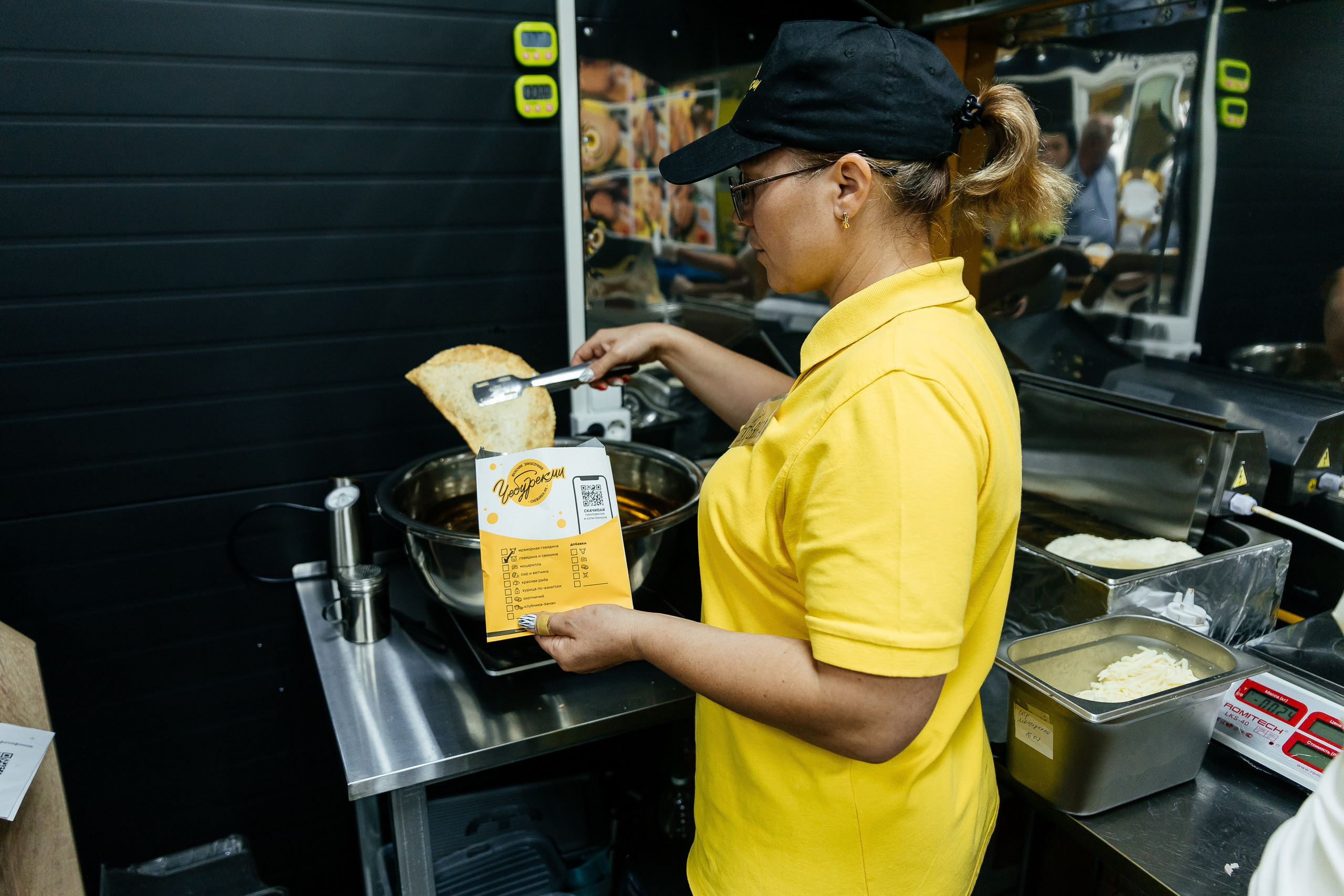 Съемка сети быстрого питания Чебурекми. Ваш самый лучший фотограф!