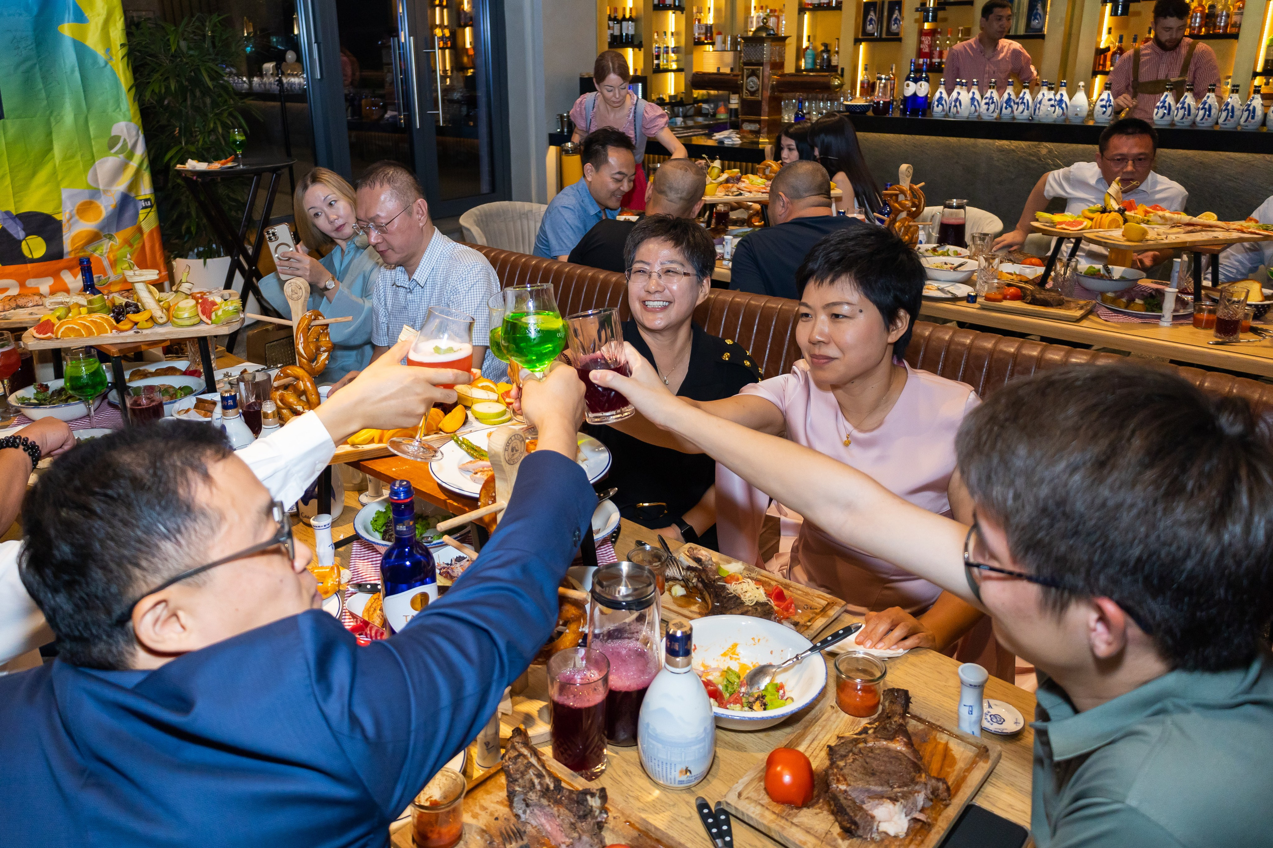 Коммерческая съемка | Бизнес. Фото и видеосъемка в Алматы