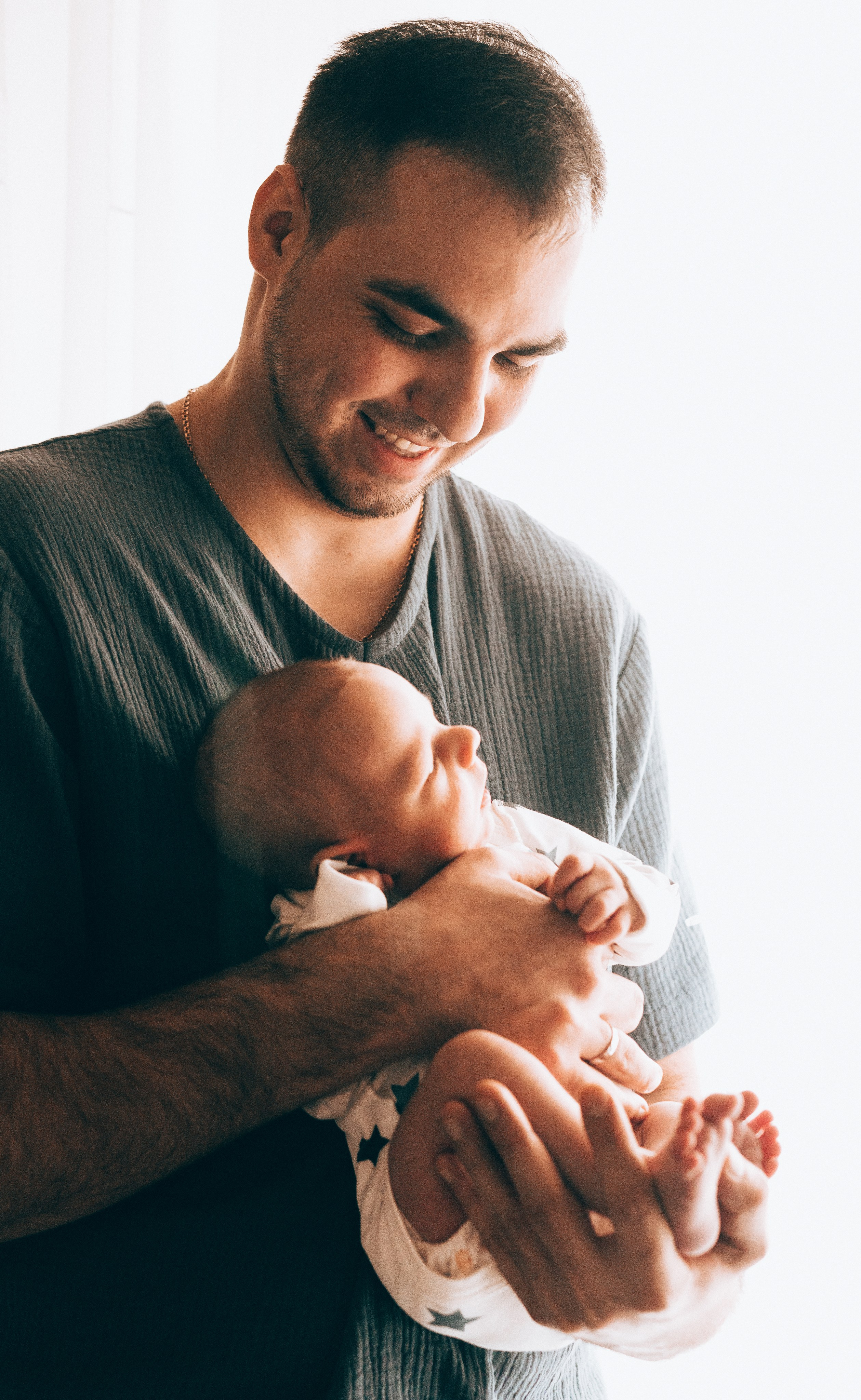 Марк в кругу семьи. Семейный, ньюборн фотограф, фотограф на роды в Москве, Виктория Тюльдюкова