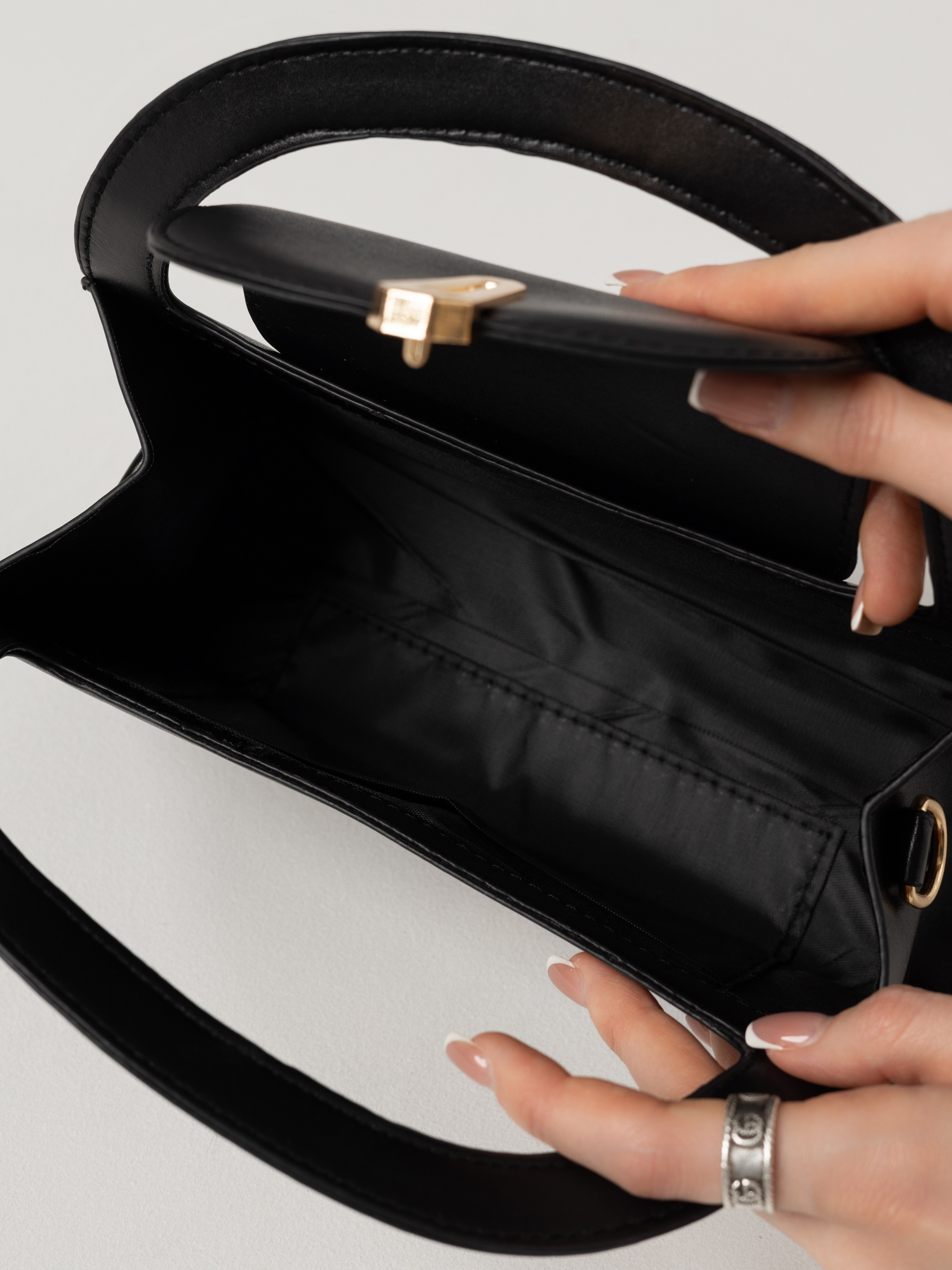 Сумки. Фотограф Екатерина Волкова