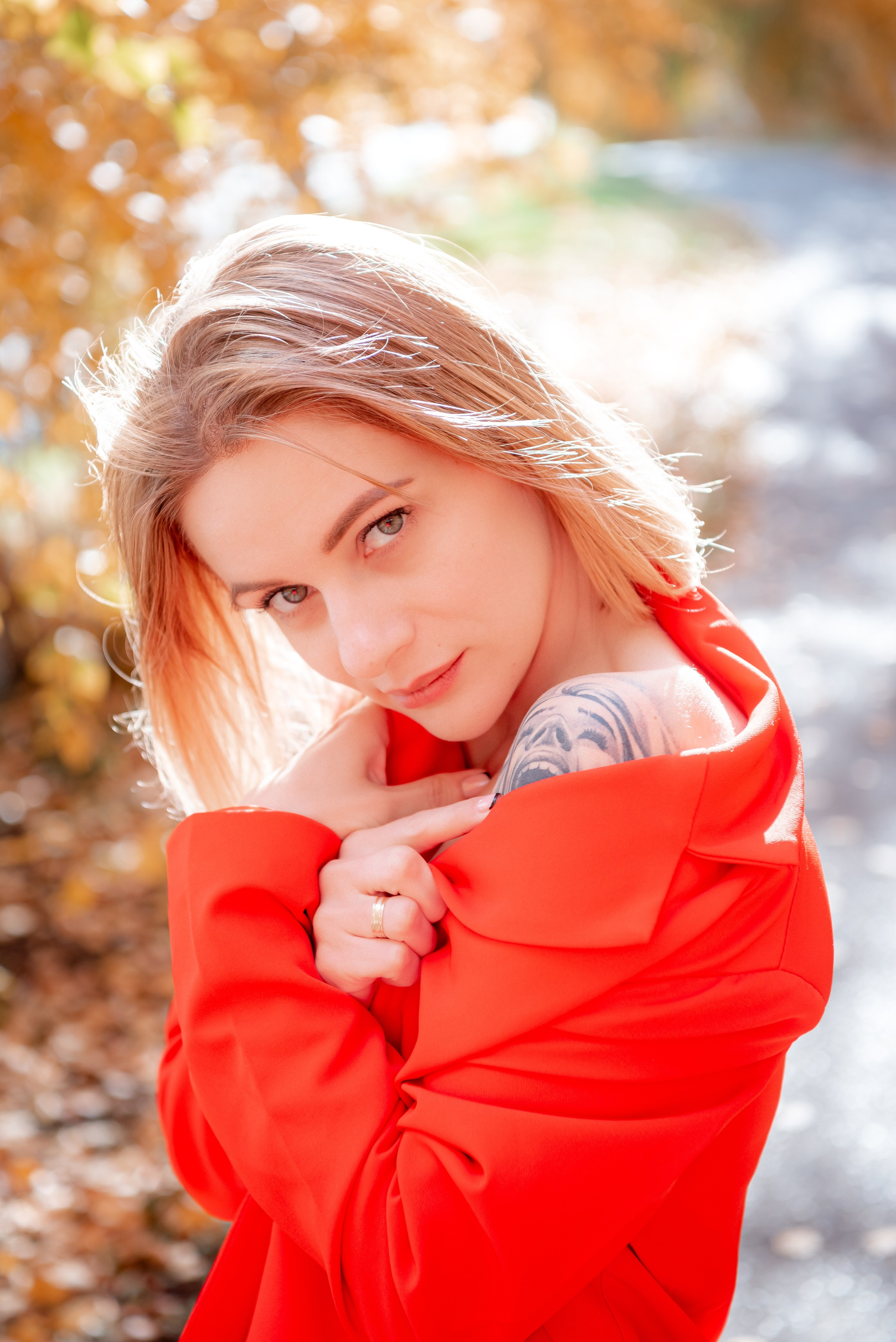 Фотосессия для яркой девушки Лилии на набережной Волгограда. Фотограф в Волгограде и Волжском Александр Горбань