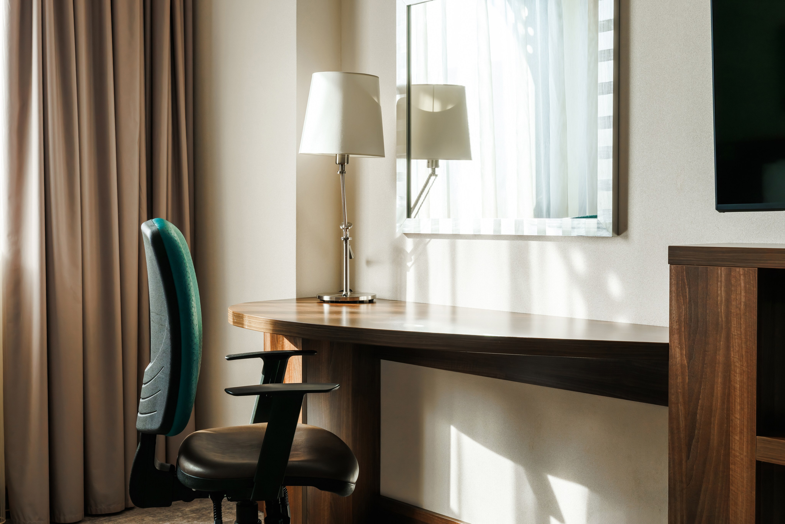 Hampton by Hilton Saint Petersburg ExpoForum 3*. Коммерческий фотограф в Санкт-Петербурге | Фуд, интерьерная и рекламная съемка | Влад Жолудев