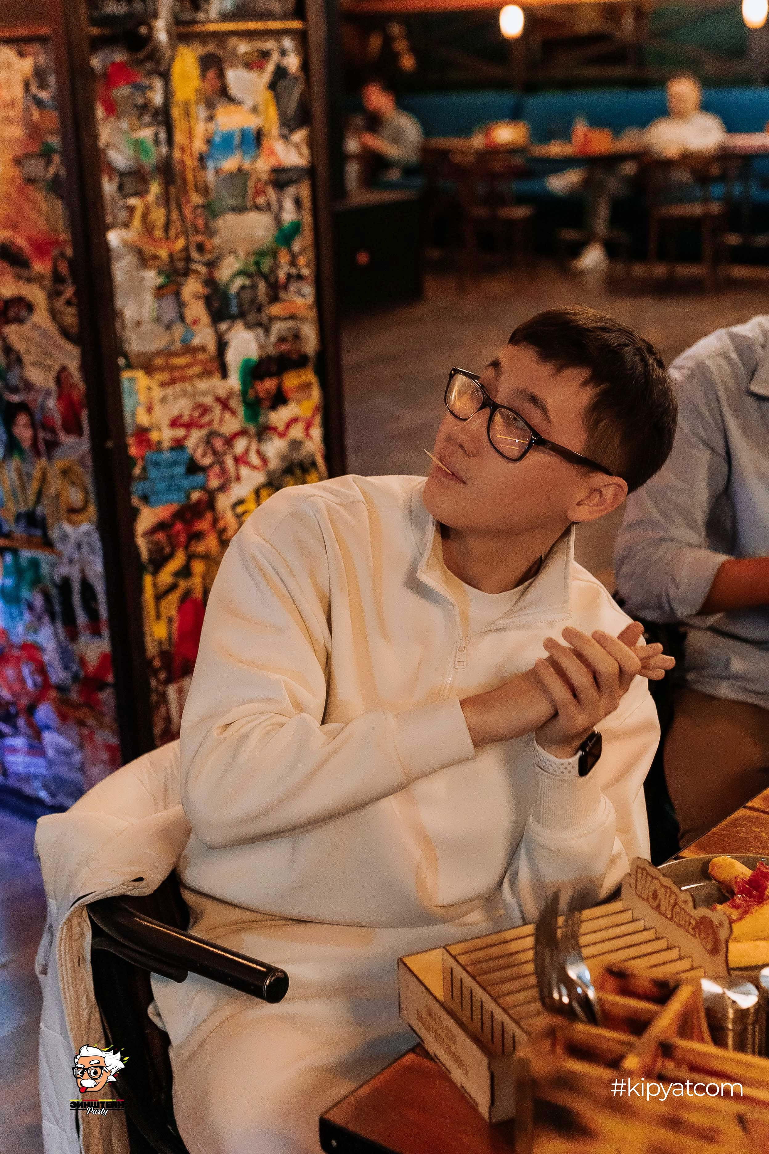 Эйнштейн Party