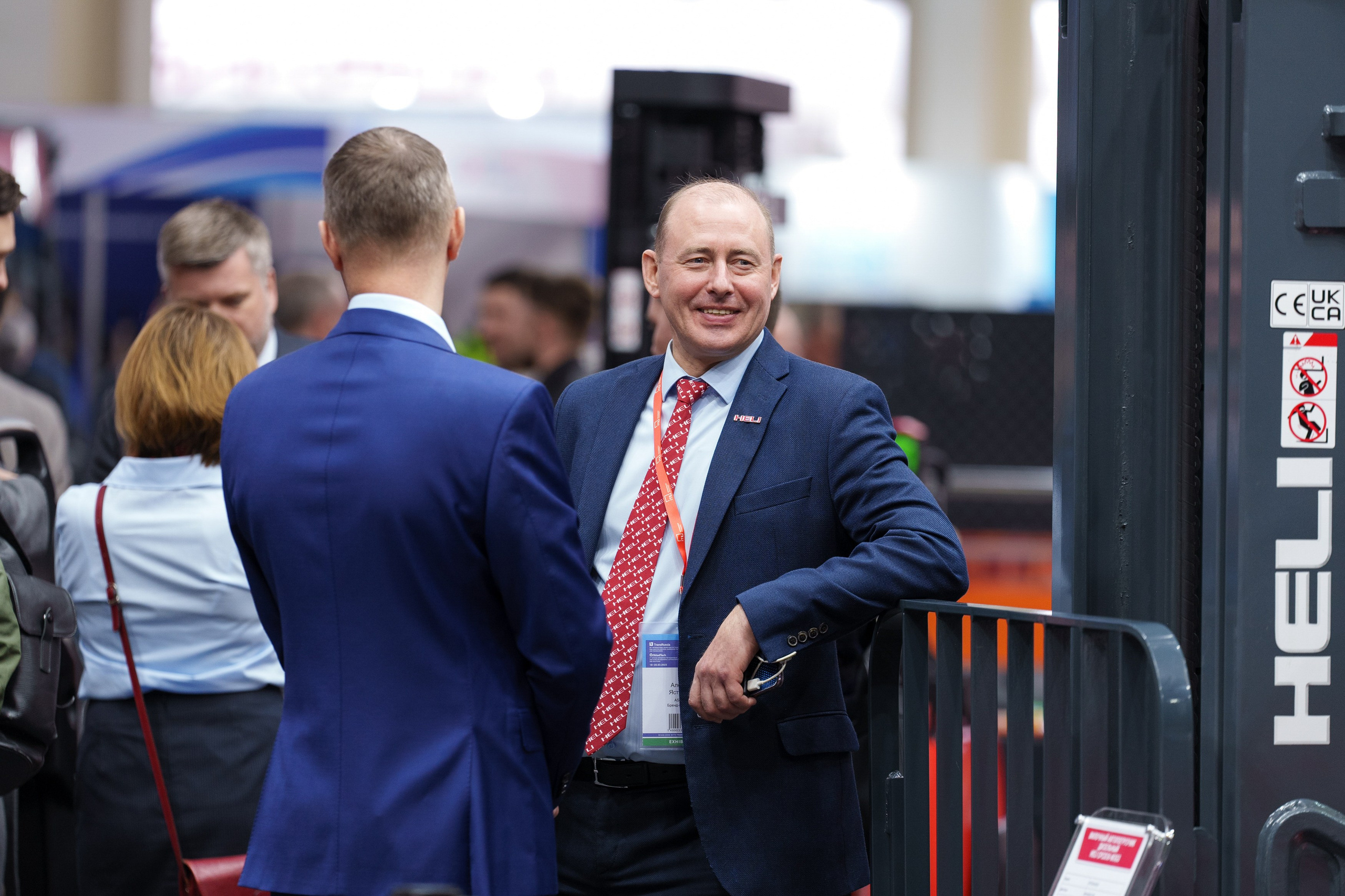 HELI. Стенд в Крокус Экспо. Фотограф Саша Блюз